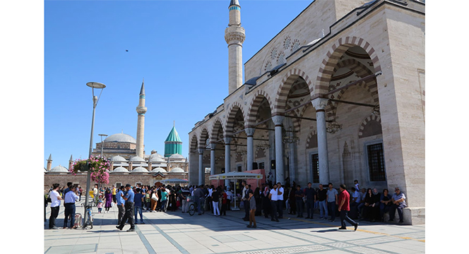 Cumhurbaşkanımız Himayesinde Konya'da Aşure Dağıtıldı