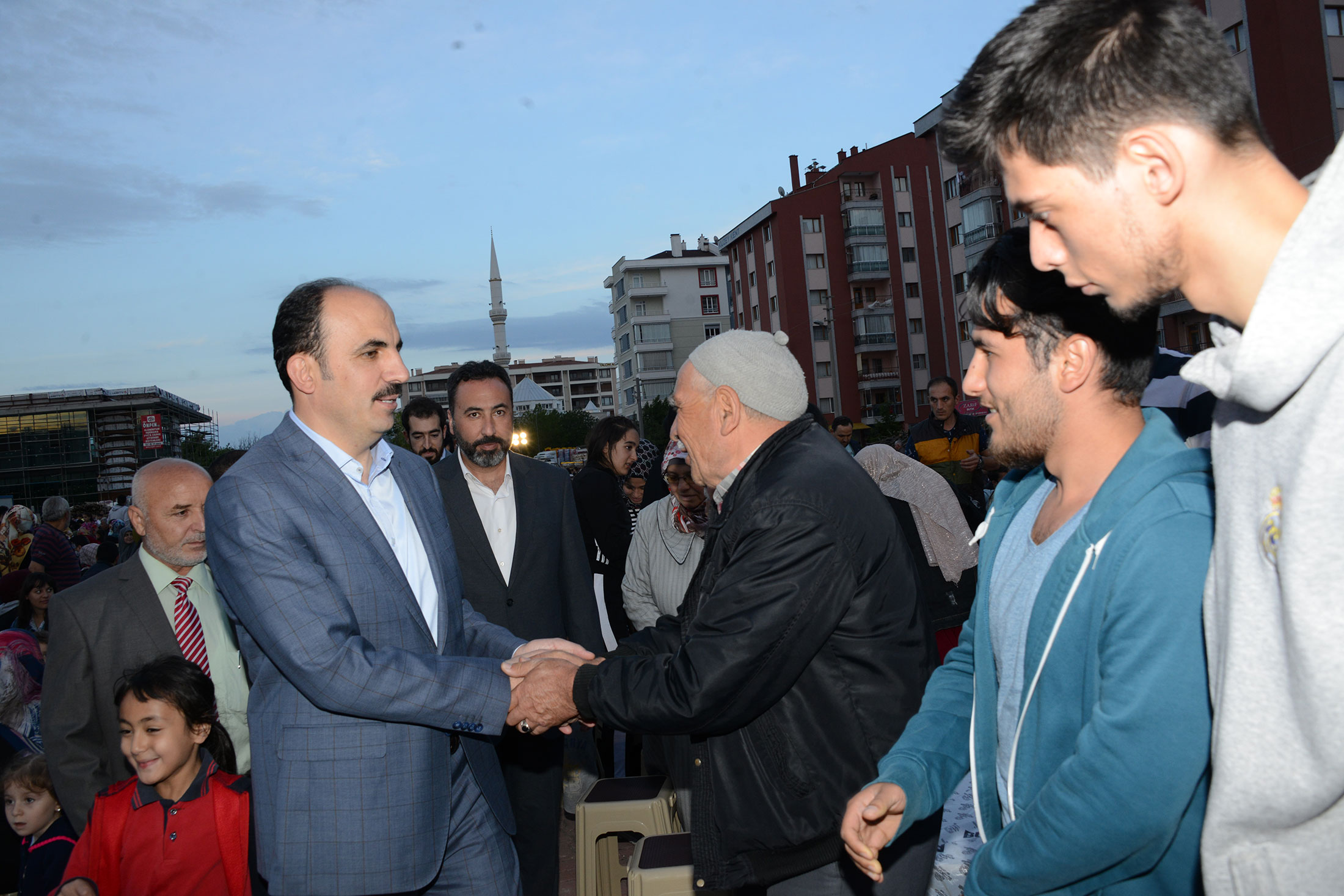 Bosna Hersek ve Kosova Mahallelerinde İftar Coşkusuna Ortak Olduk 