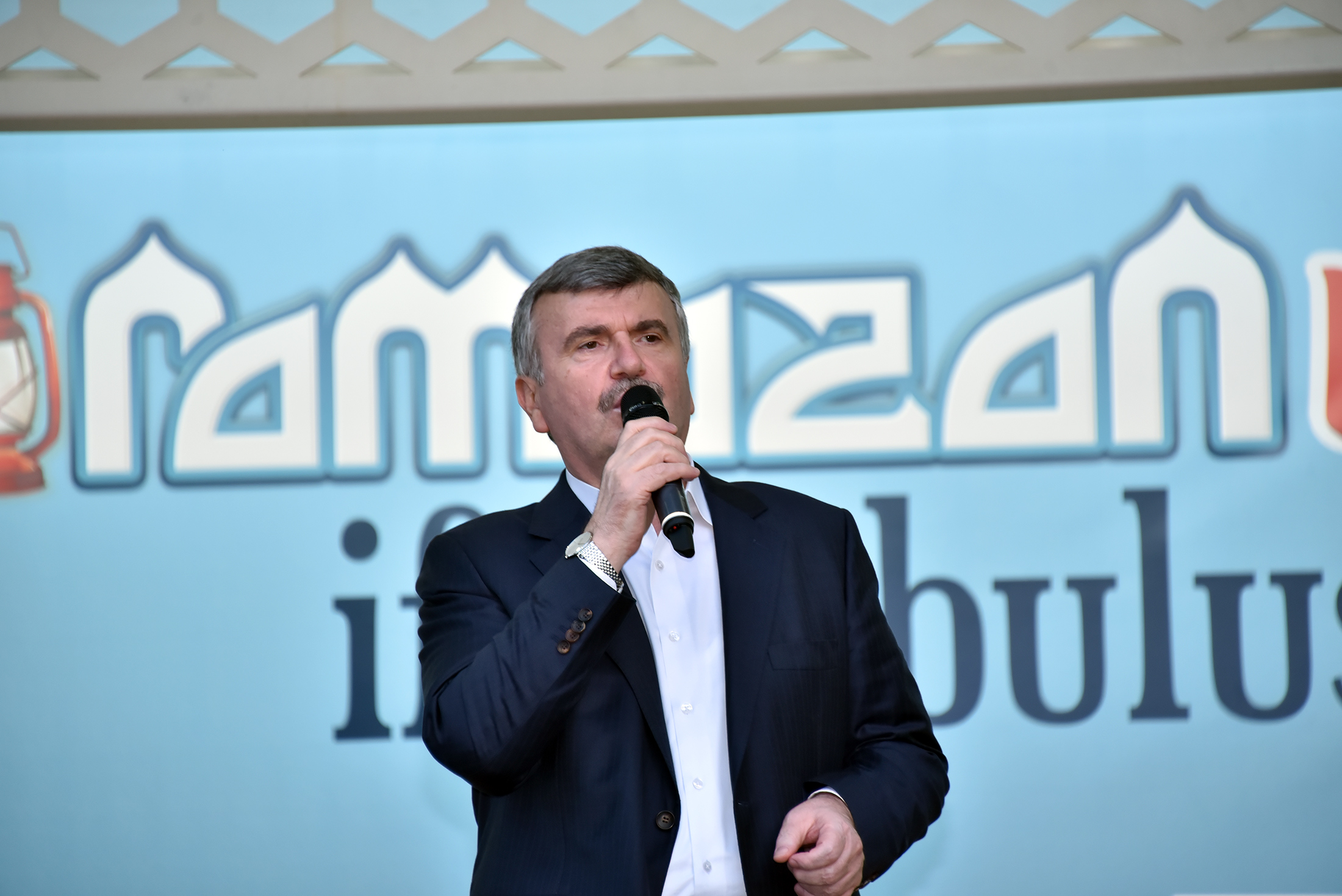 Binlerce Çumralı Büyükşehir'in İftarında Buluştu