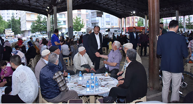 Konya'da Bir Ramazan Güzelliği: Mahalle İftarları
