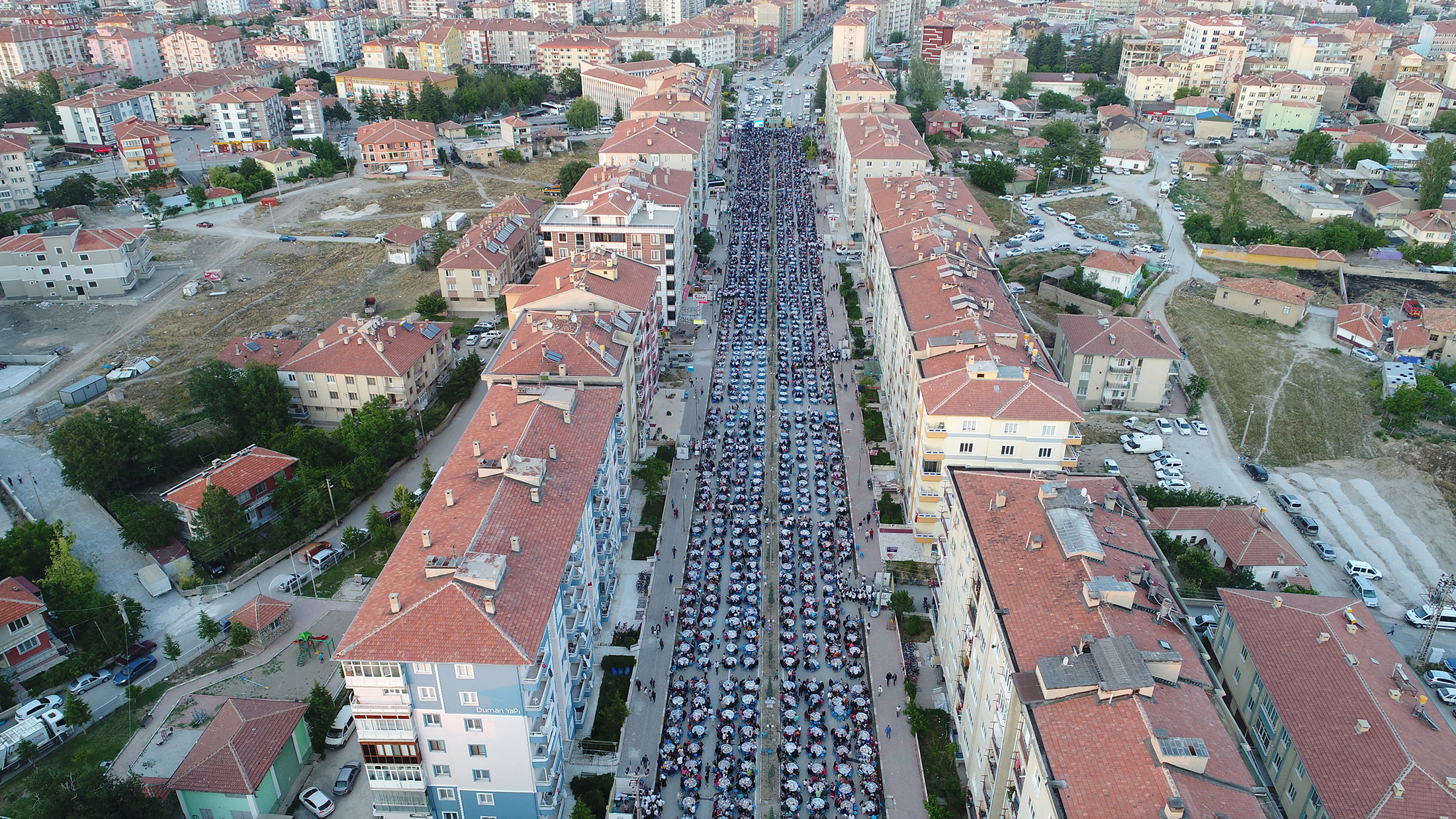 Binlerce Ereğlili Büyükşehir'in Kardeşlik Sofrasında Buluştu