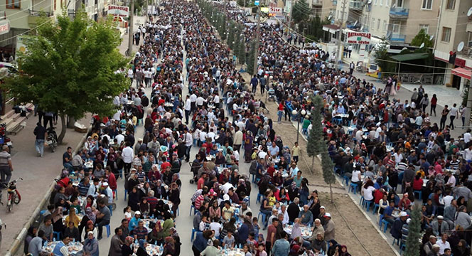 Binlerce Ereğlili Büyükşehir'in Kardeşlik Sofrasında Buluştu