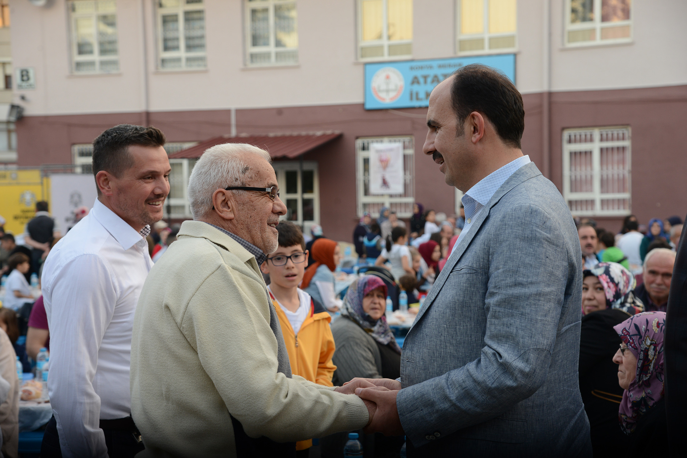 Mahalle İftarlarında Birlik ve Beraberliğimizi Pekiştiriyoruz