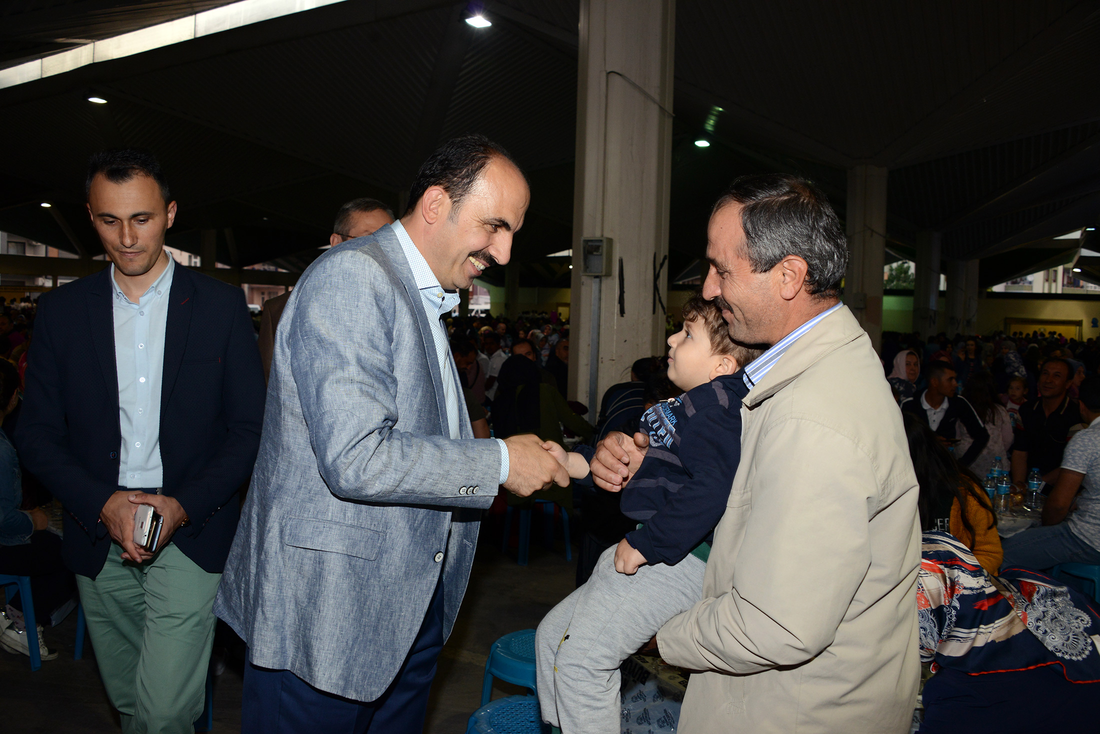 Mahalle İftarlarında Birlik ve Beraberliğimizi Pekiştiriyoruz