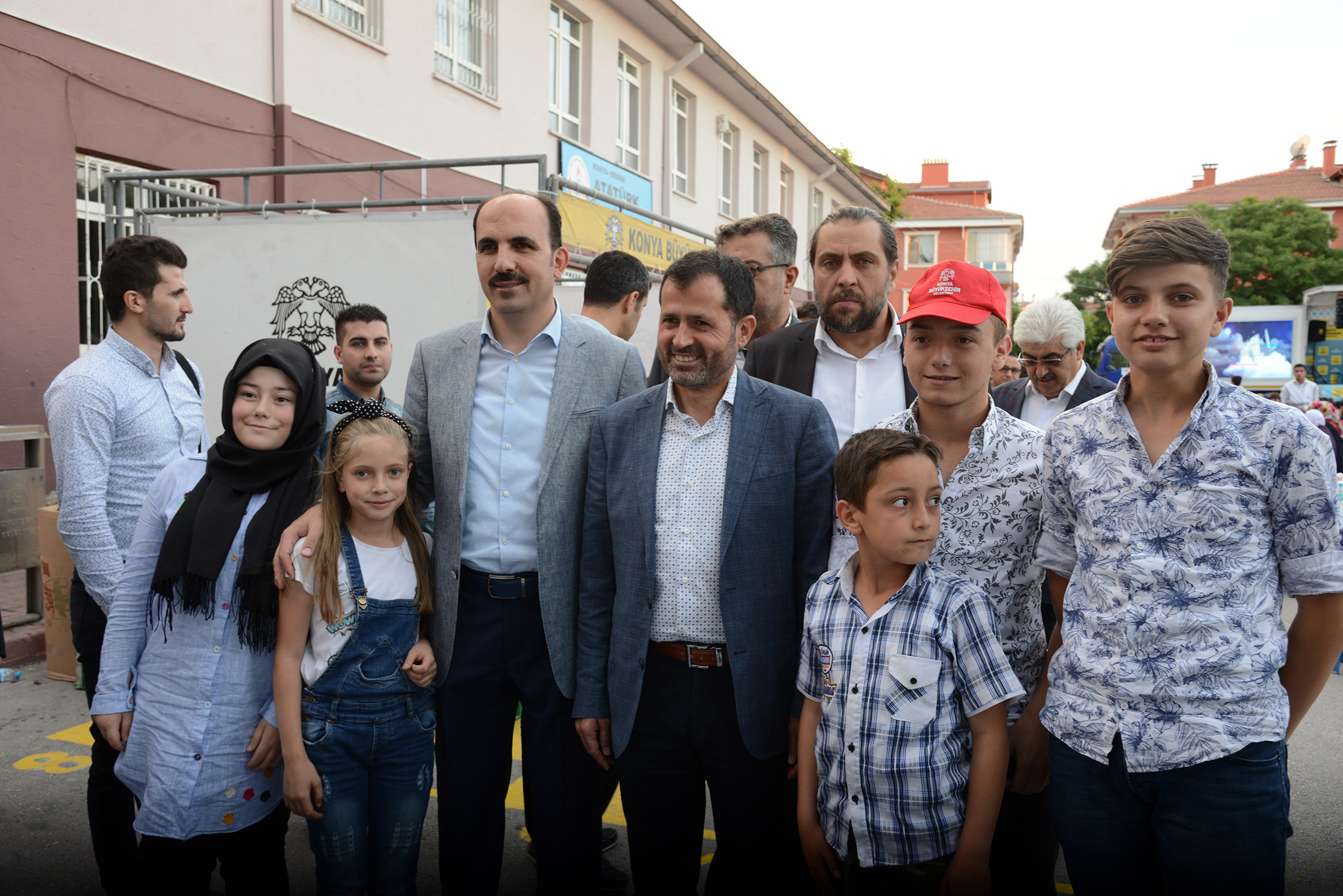 Mahalle İftarlarında Birlik ve Beraberliğimizi Pekiştiriyoruz
