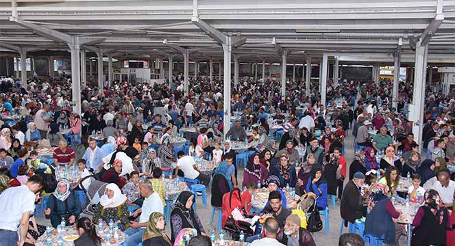 Binlerce Ilgınlı İftar Sofrasında Ramazan Bereketini Yaşadı