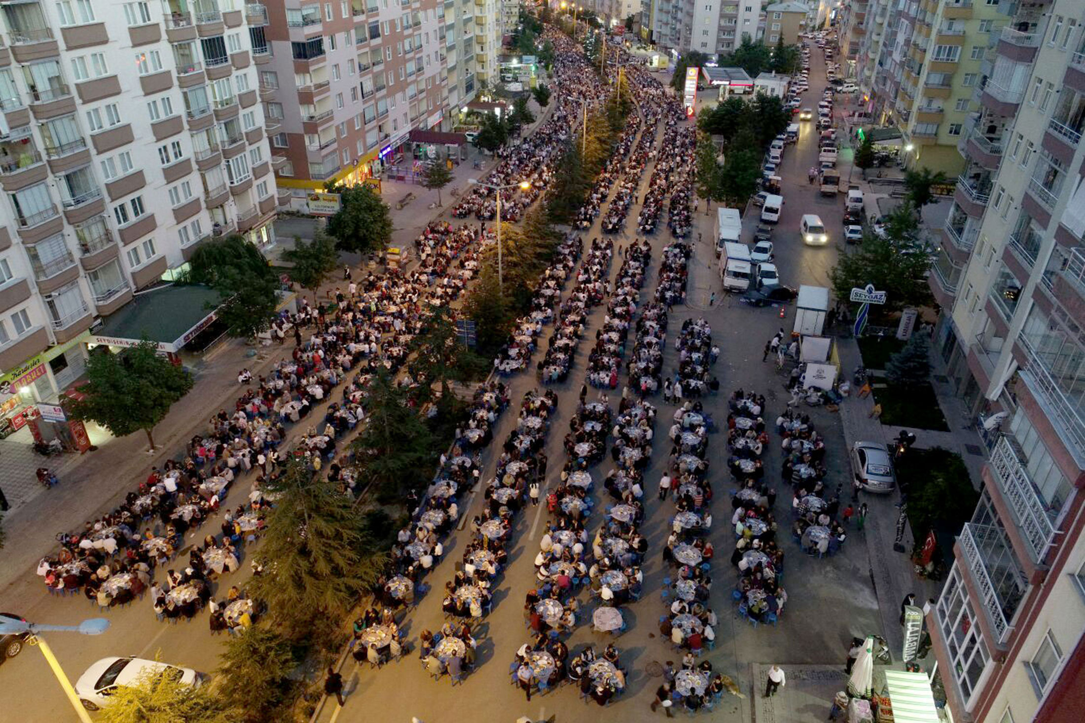450 Bin Hemşehrimizle İftarlarda Buluştuk