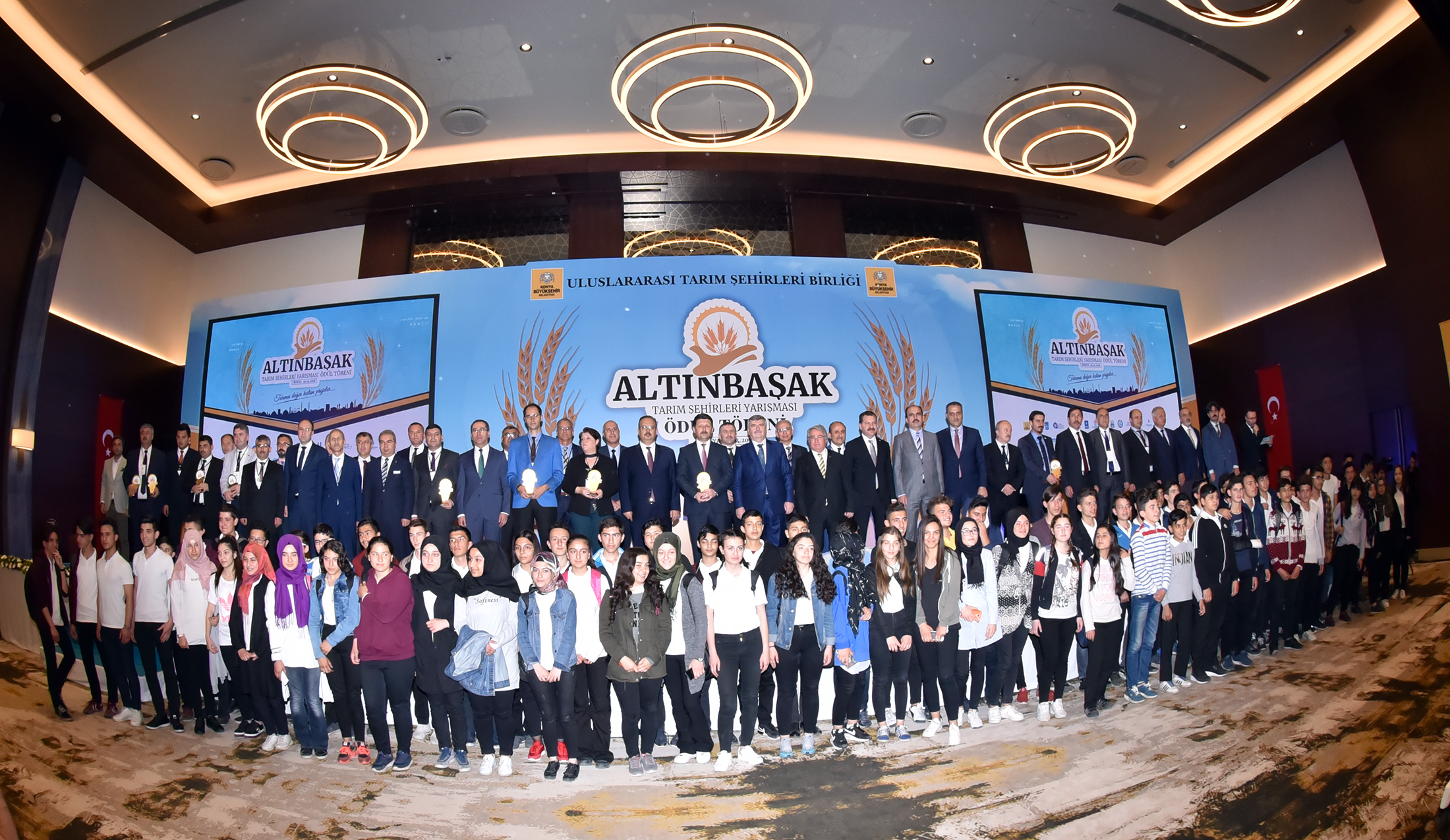 Altınbaşak Tarım Şehirleri Yarışması'nda Dereceye Giren Belediyeler Ödüllerini Aldı