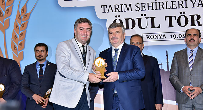 Altınbaşak Tarım Şehirleri Yarışması'nda Dereceye Giren Belediyeler Ödüllerini Aldı