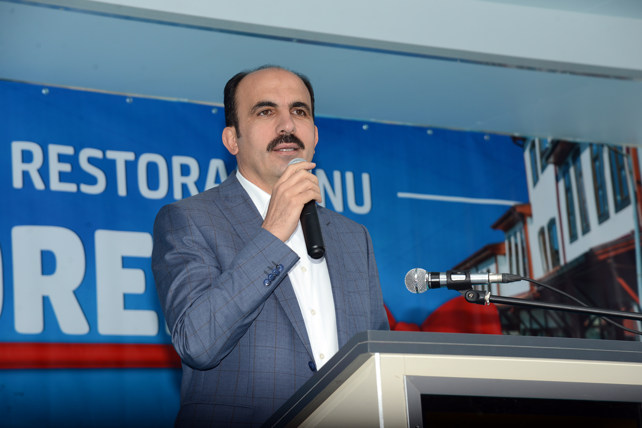 Restorasyonu Tamamlanan Tarihi Arasta Bedesteni Açıldı