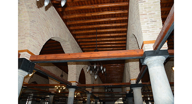Tarihi Alaaddin Camii'nin Restorasyonu Tamamlanan Doğu Bölümü İbadete Açıldı