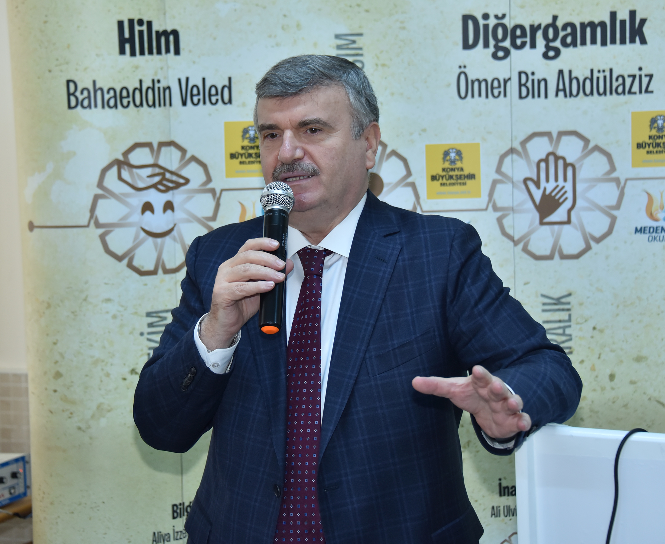 'Dürüst ve Çalışkan Olanın Yolu Açıktır'