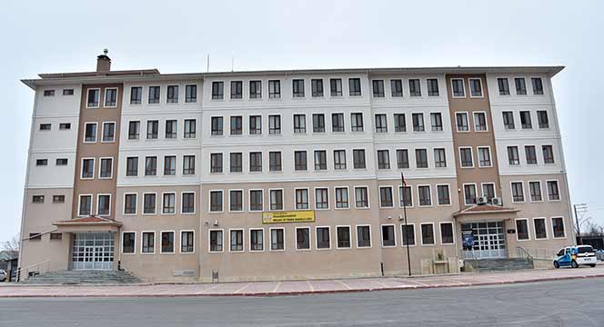 'Dürüst ve Çalışkan Olanın Yolu Açıktır'
