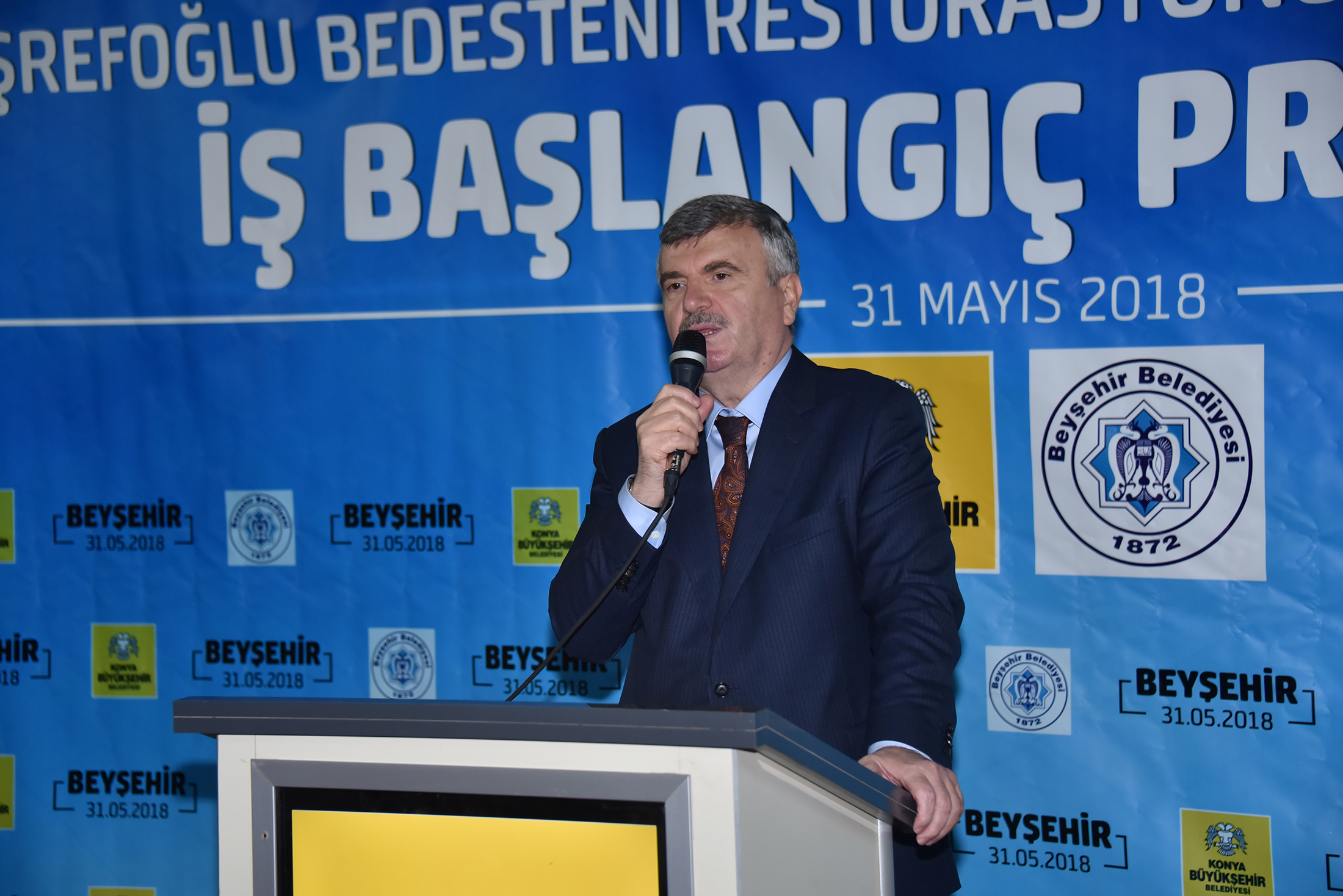 Tarihi Eşrefoğlu Bedesteni Restorasyonu Başladı 