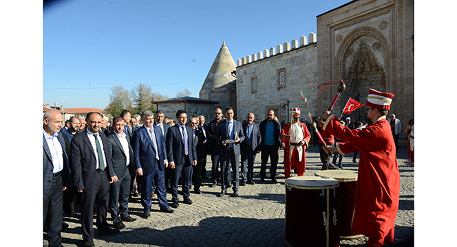 Eşrefoğlu Bedesteni ve Çevresinde Restorasyon Çalışması Başladı