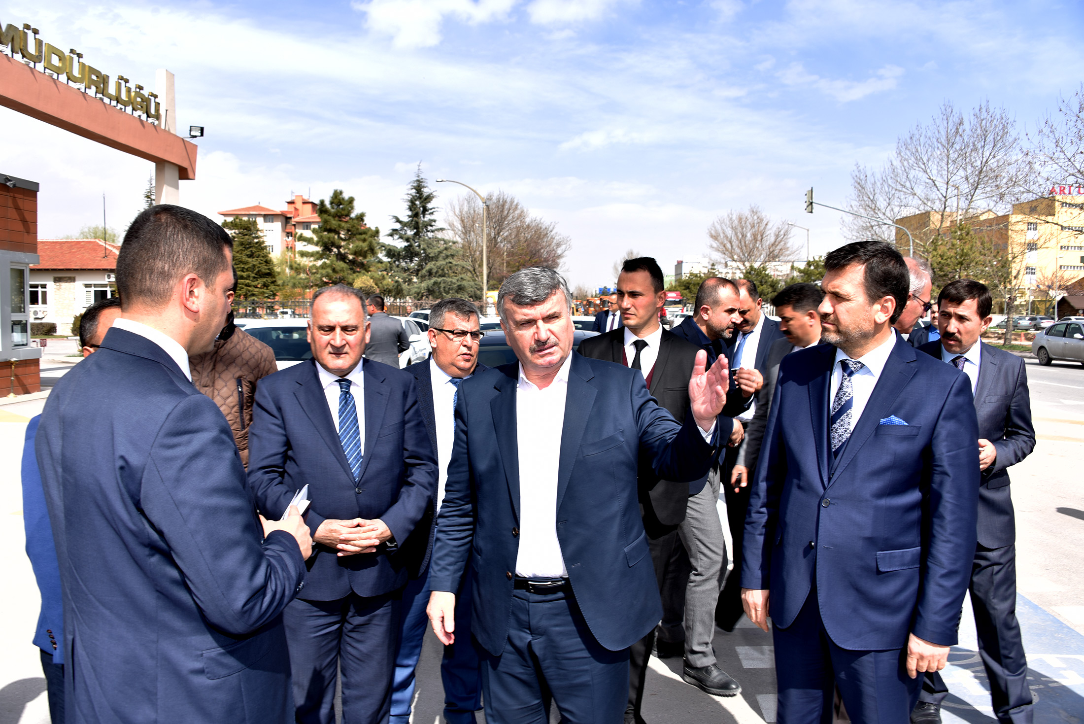 Büyükşehir'den 5 Yeni Köprülü Kavşak ve Yaya Üst Geçidi 