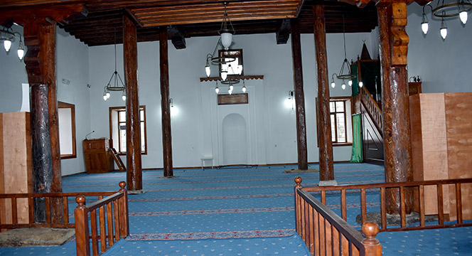 Başkan Akyürek, Restorasyonu Tamamlanan Camiyi İnceledi: 'Ecdat Yadigarı Eserleri Koruyalım'