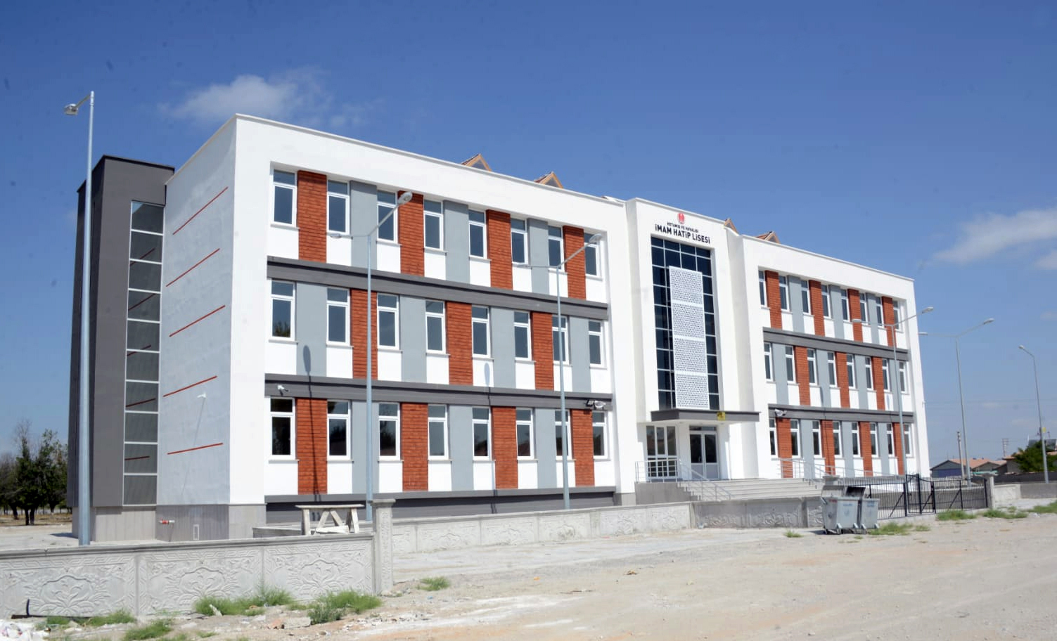 Büyükşehir'den Hotamış'a 16 Derslikli İmam Hatip Lisesi
