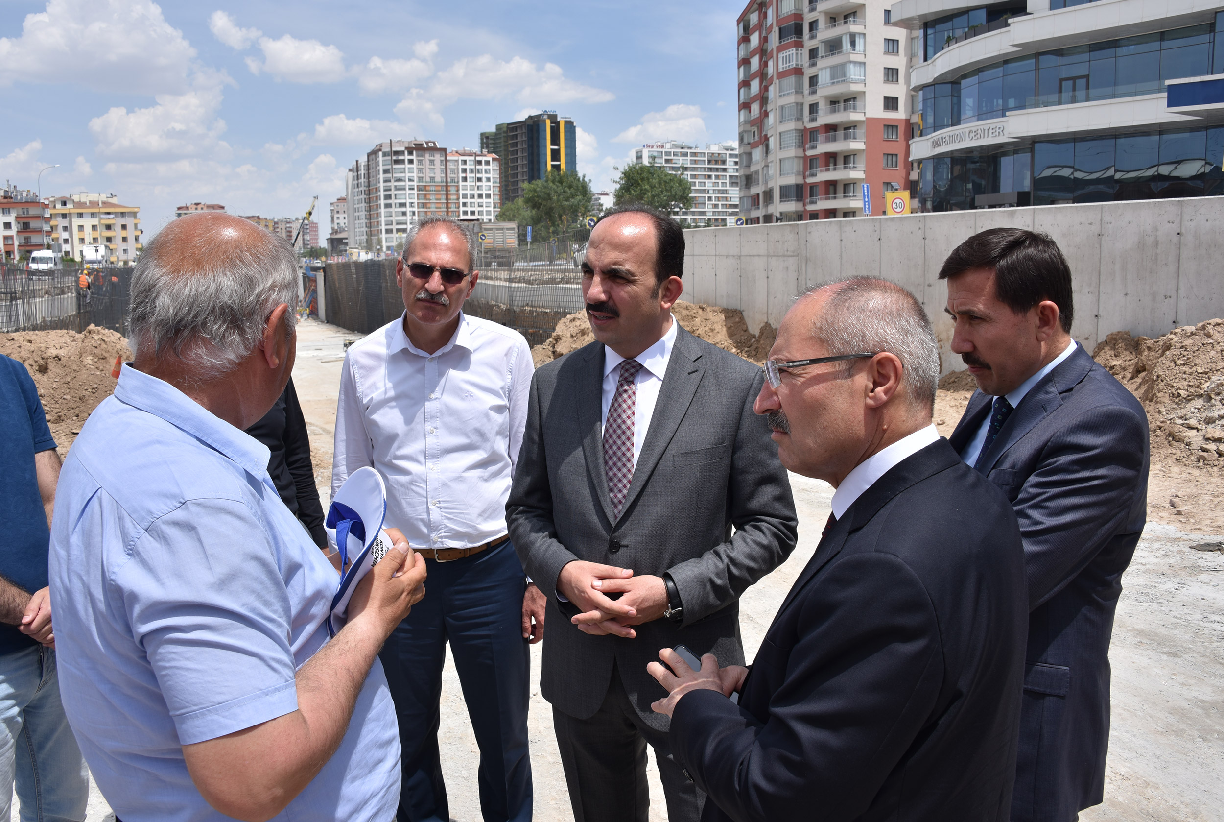Başkan Altay Yapımı Devam Eden Köprülü Kavşakları İnceledi