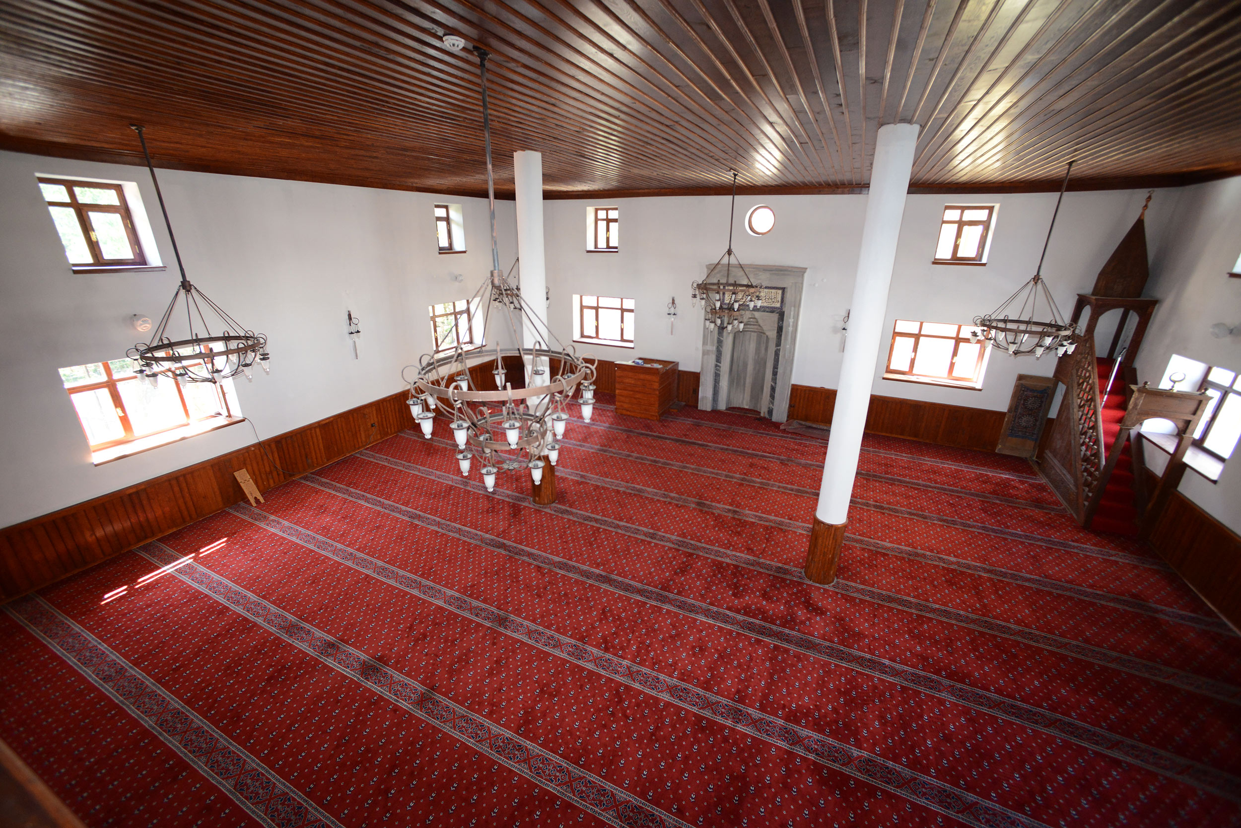 Kadı İzzetin Camii Restorasyonu Tamamlandı 