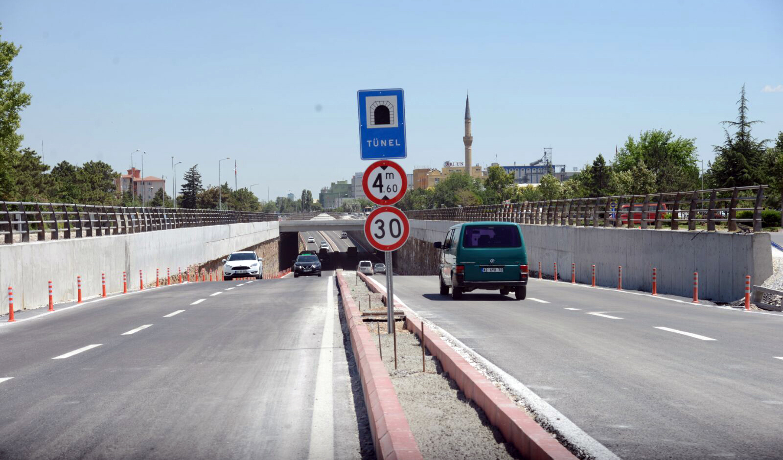 4 Yeni Köprülü Kavşaktan da Alttan Geçiş Verildi  
