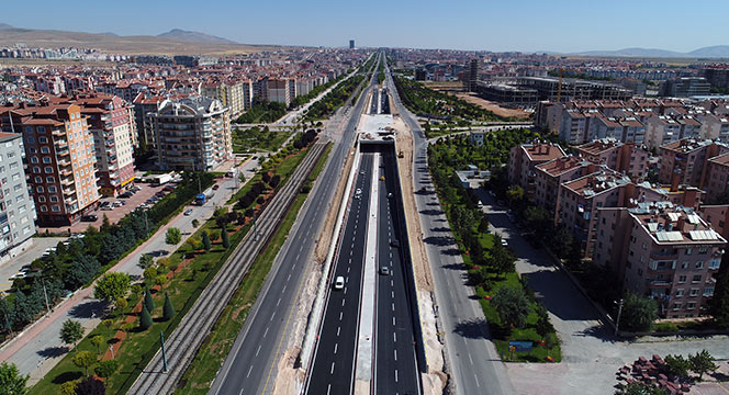 4 Yeni Köprülü Kavşaktan da Alttan Geçiş Verildi  
