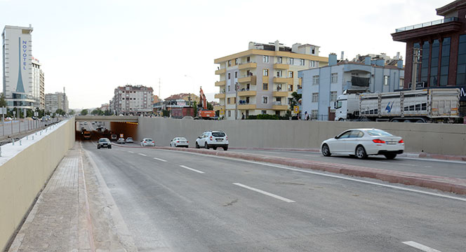 Şefik Can Köprülü Kavşağı Hizmet Vermeye Başladı