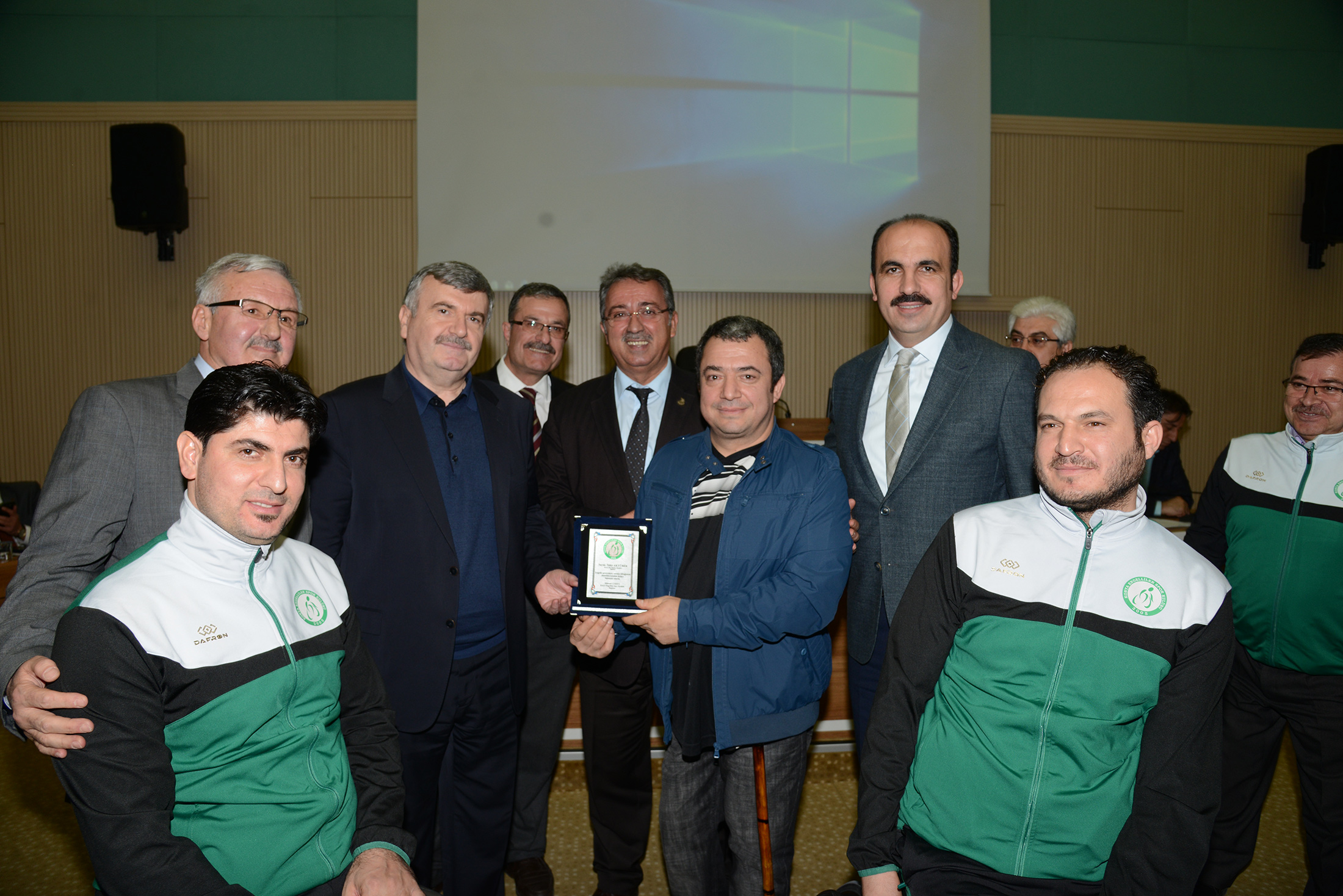 Büyükşehir'den Tekerlekli Sandalye Basketbol Takımı'na Destek
