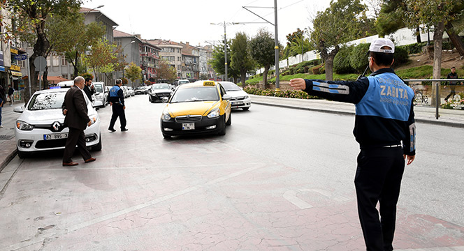 Büyükşehir Zabıta Ticari Taksileri Denetliyor 