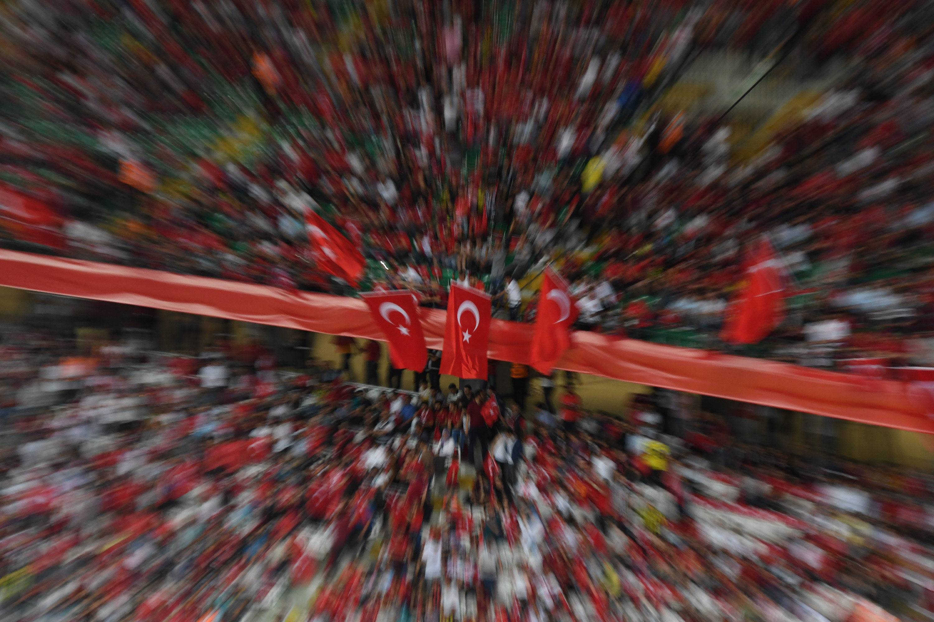 Başkan Altay Milli Takımı ve Taraftarları Tebrik Etti
