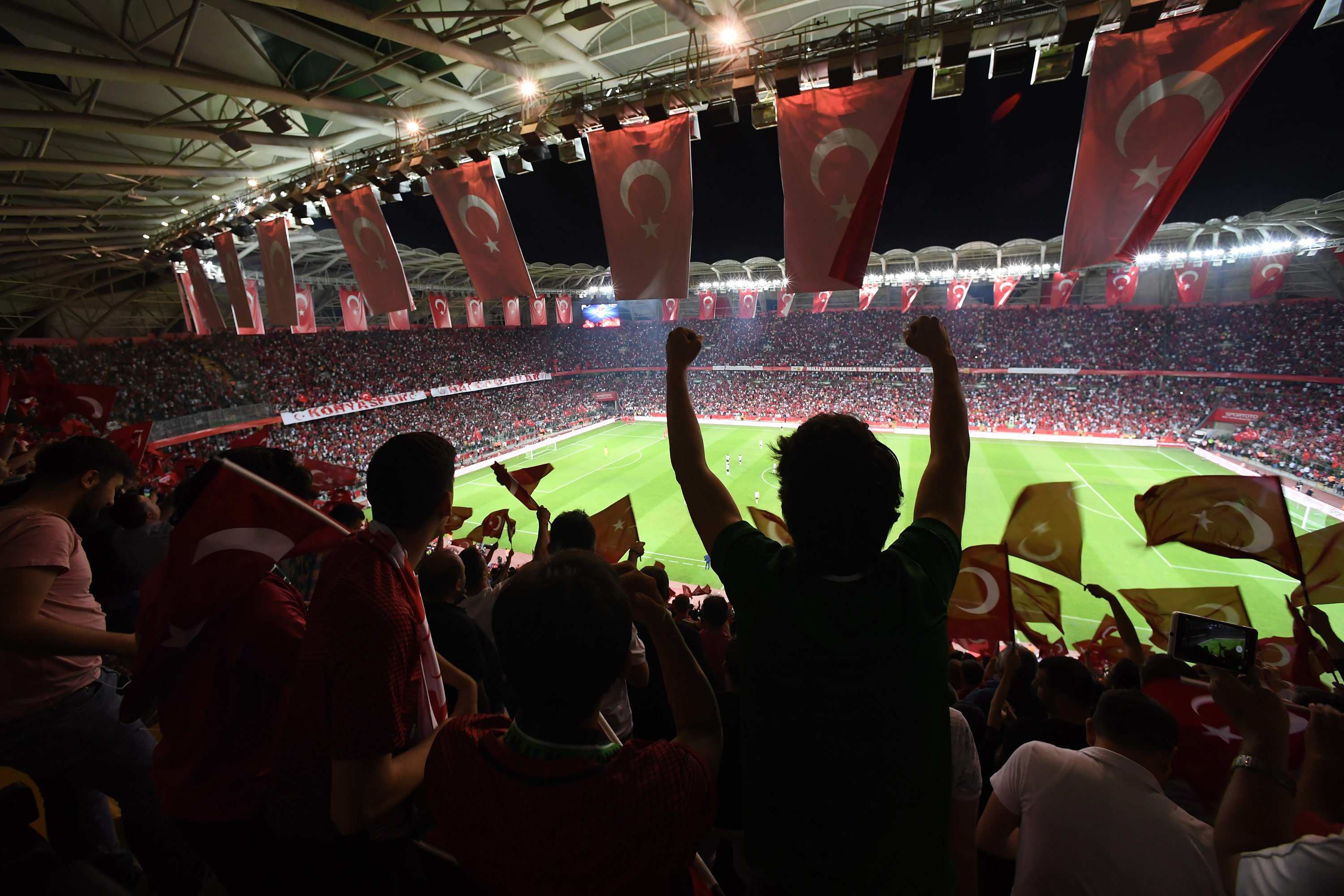 Başkan Altay Milli Takımı ve Taraftarları Tebrik Etti