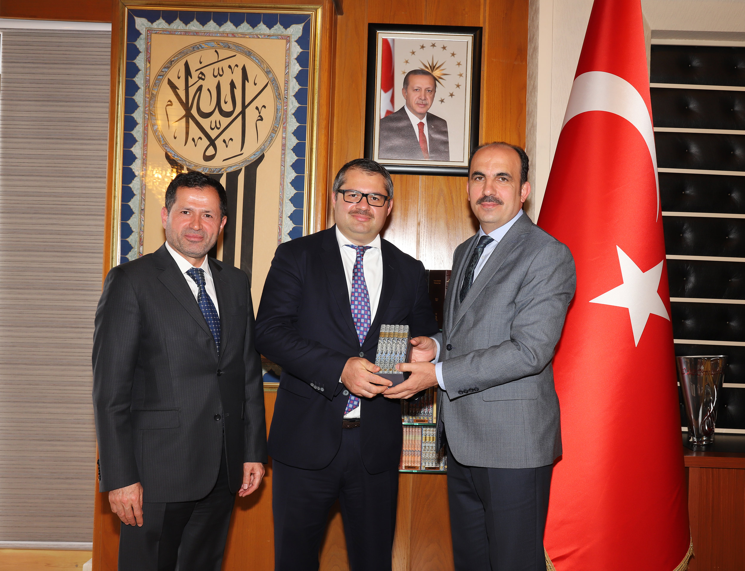 Azerbaycan Büyükelçisi'nden Başkan Altay'a Ziyaret