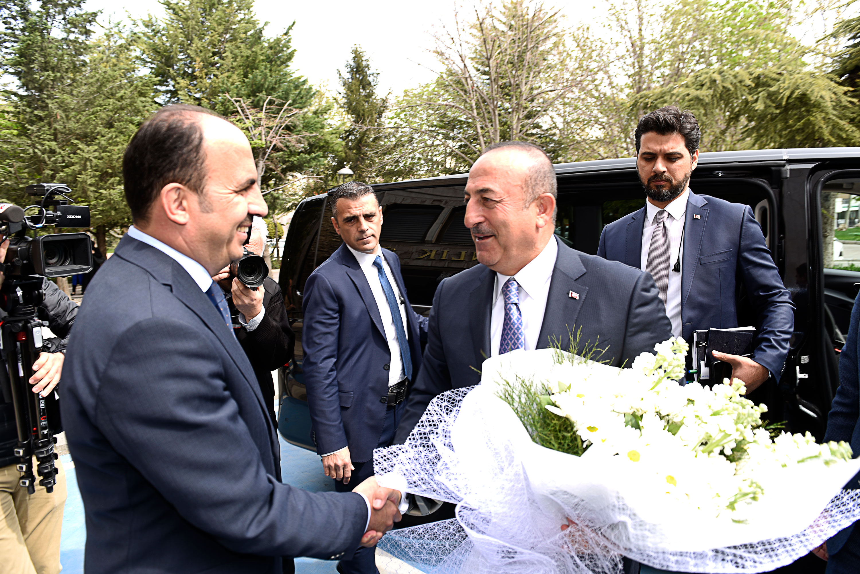 Dışişleri Bakanı Çavuşoğlu'ndan Büyükşehir'e Ziyaret