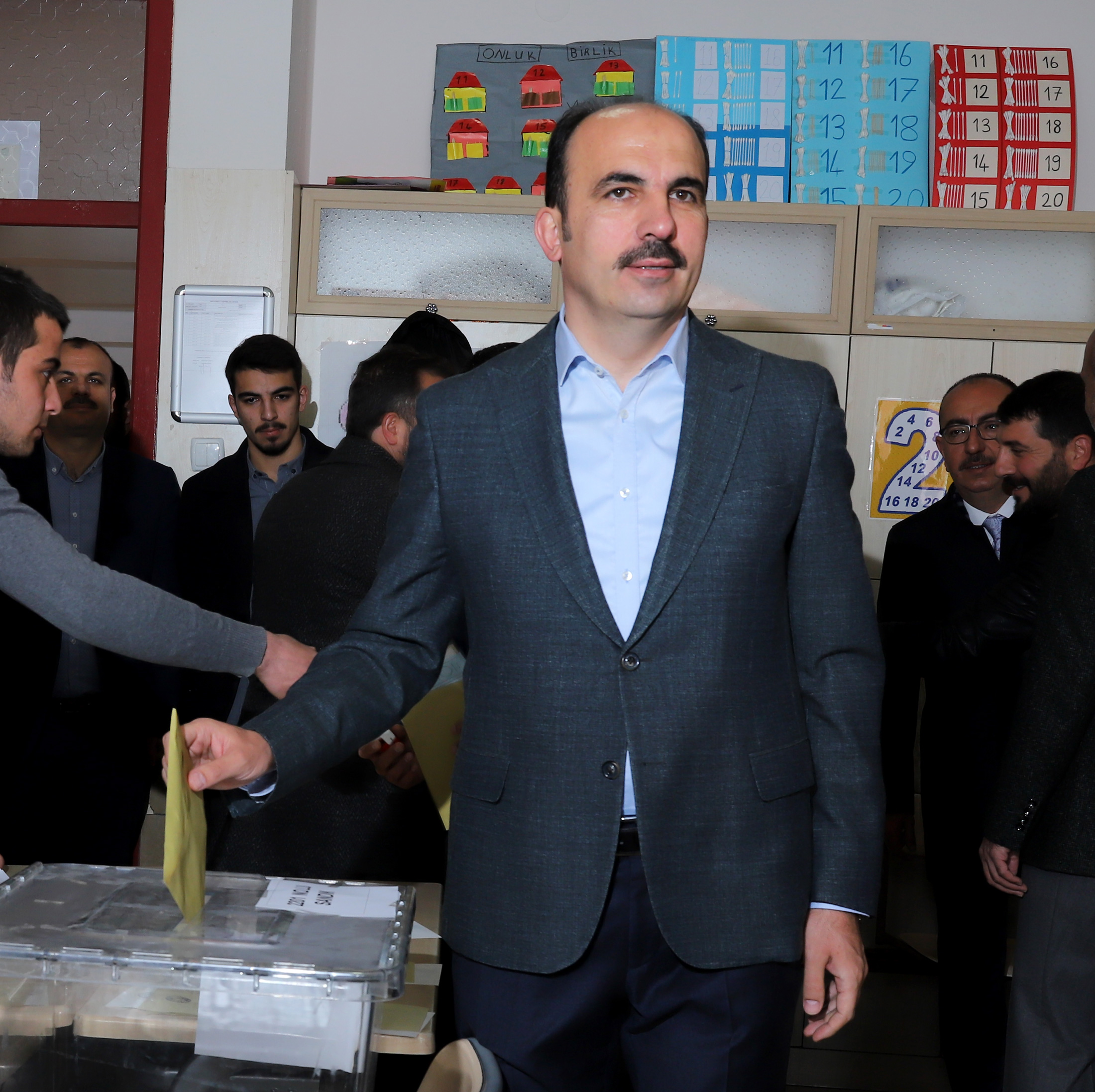 Başkan Altay Oyunu 2201 Nolu Sandıkta Kullandı