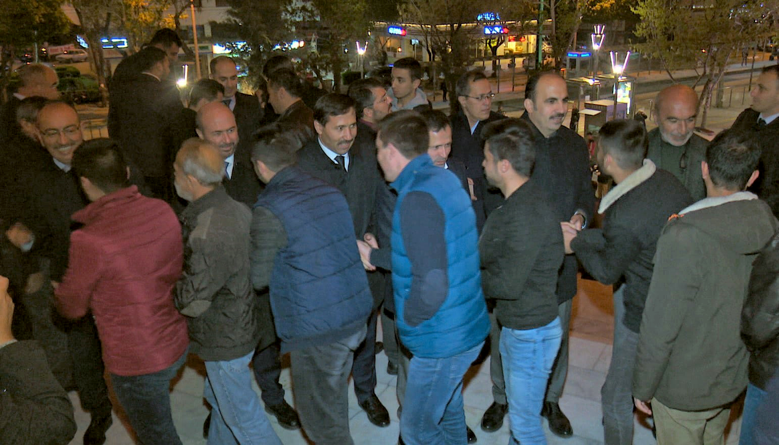 Başkan Altay, Vatandaşların Kandil Bereketine Ortak Oldu