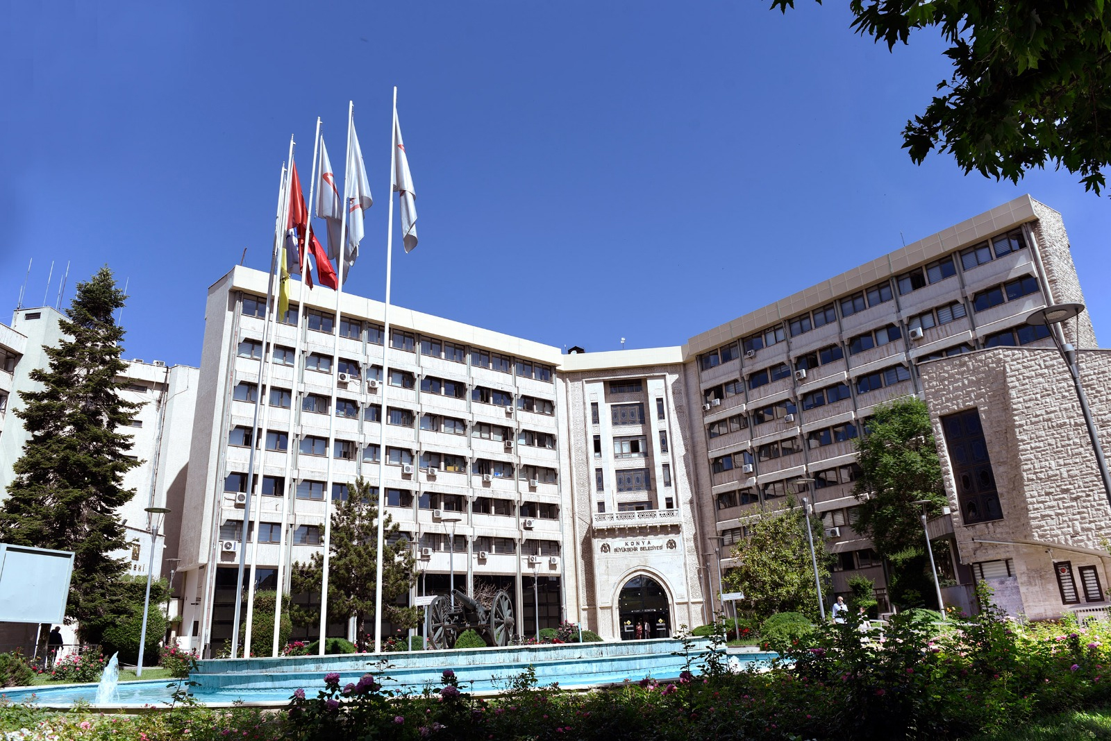 Büyükşehir Bayrama Hazır