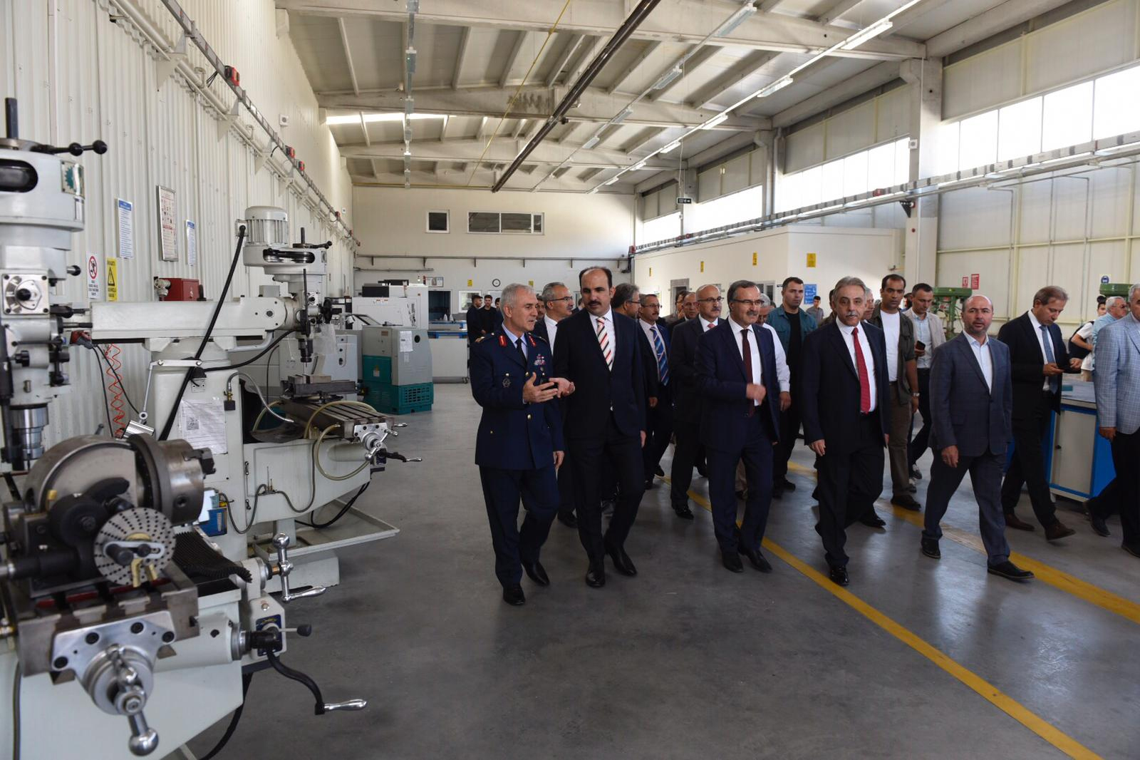 Başkan Altay: 'Gençlerimiz Türkiye'yi Geleceğe Taşıyacak'