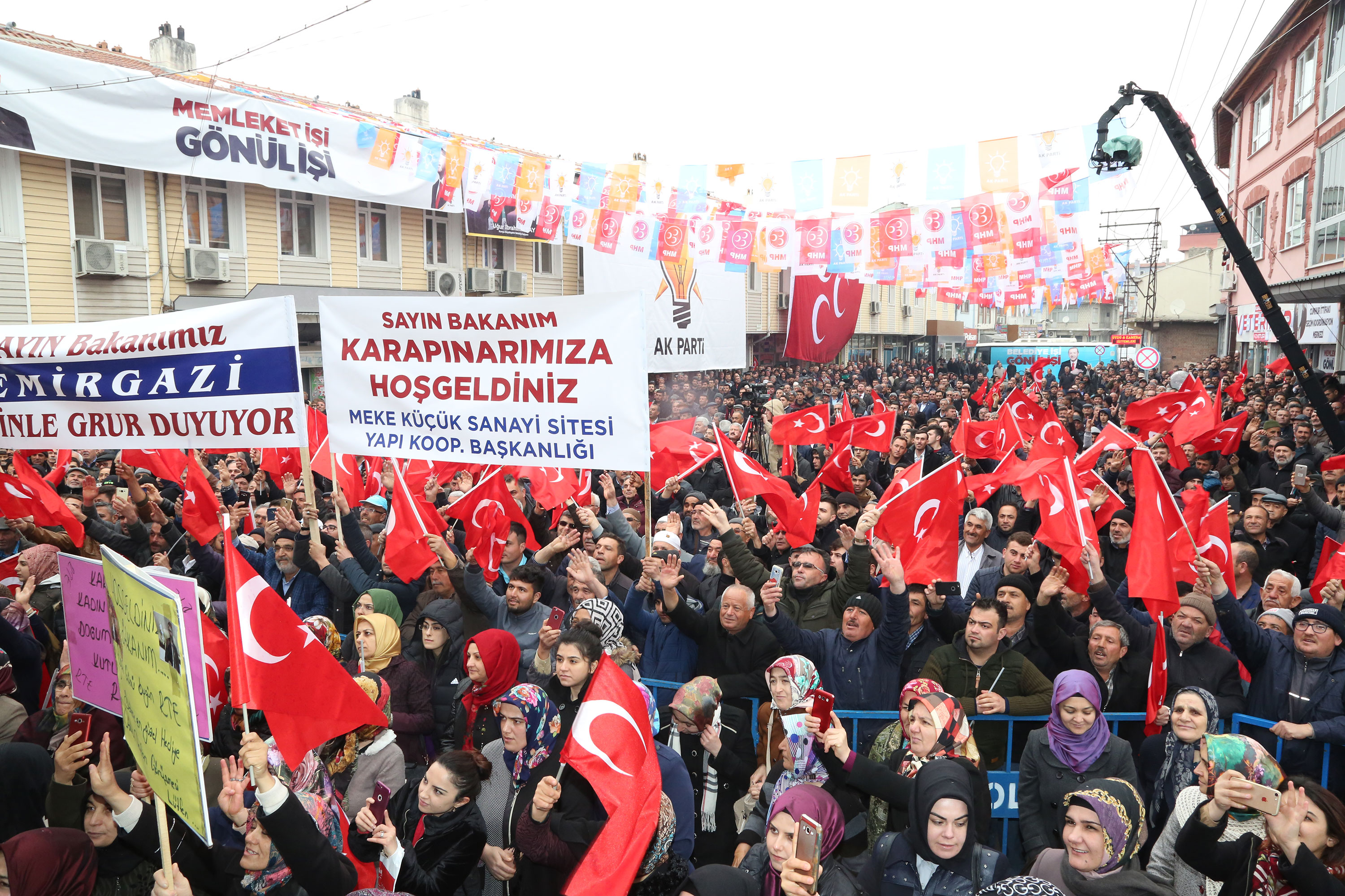 Bakan Kurum Karapınar'a Müjdeli Haberler Verdi