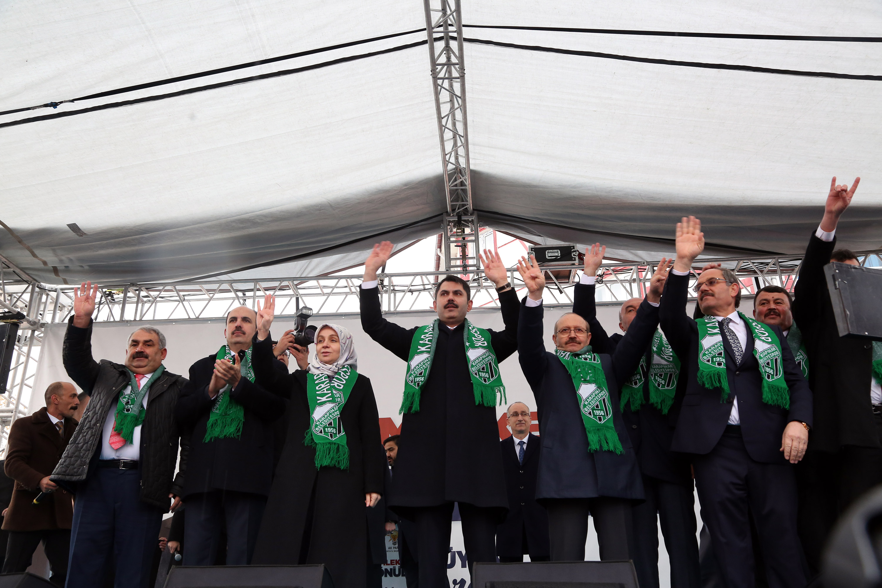 Bakan Kurum Karapınar'a Müjdeli Haberler Verdi