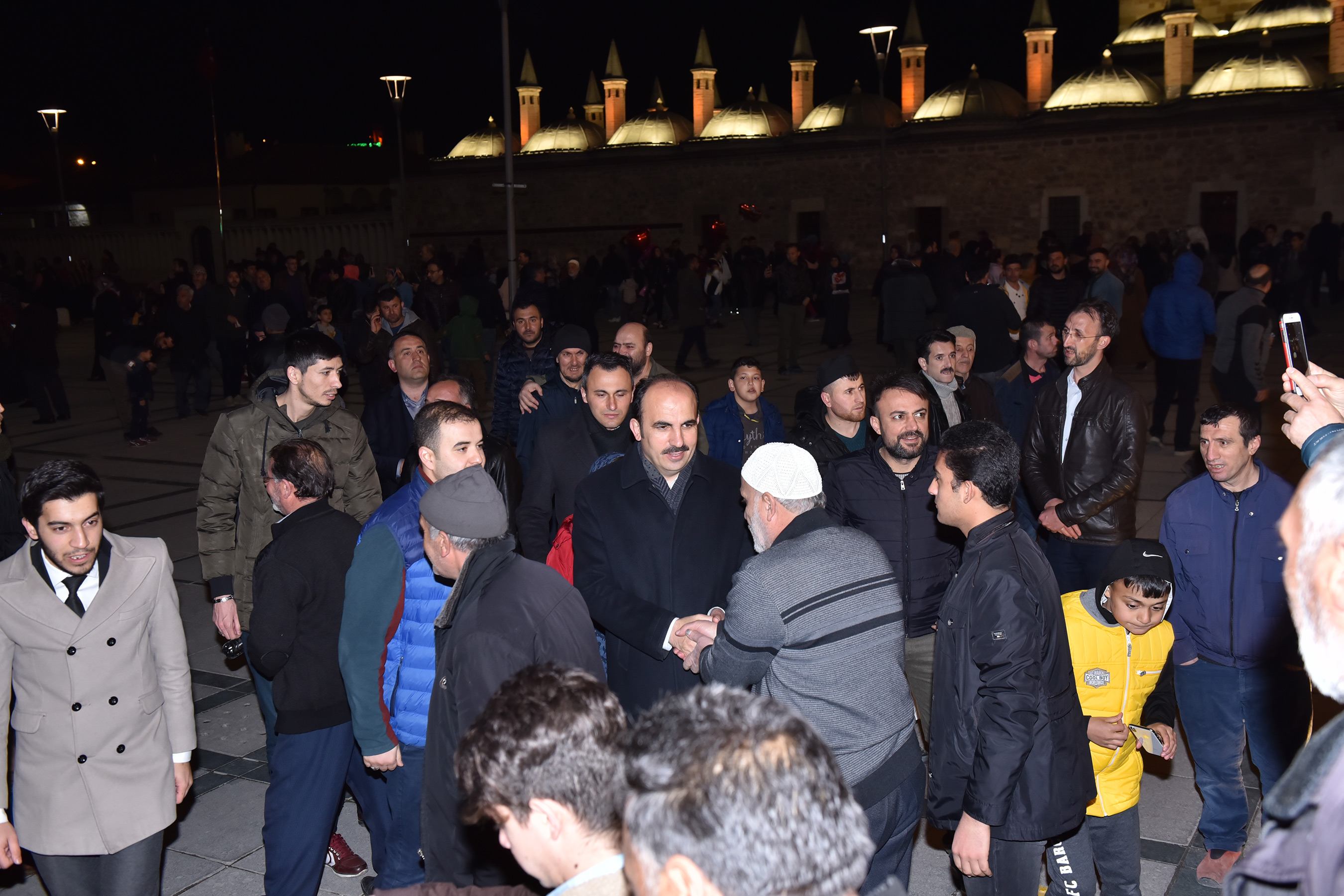 Başkan Altay Regaip Kandilinde Vatandaşlarla Buluştu