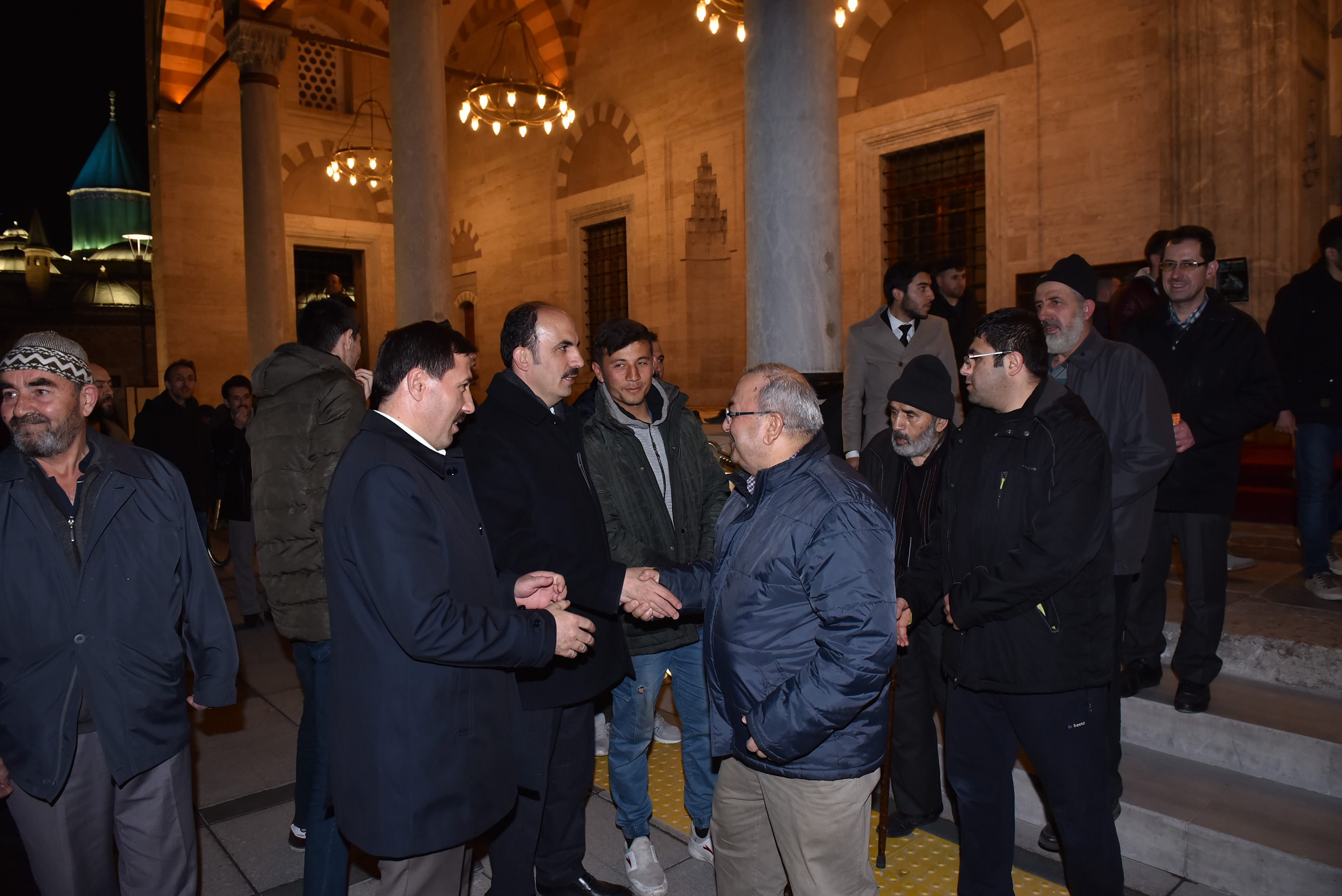 Başkan Altay Regaip Kandilinde Vatandaşlarla Buluştu