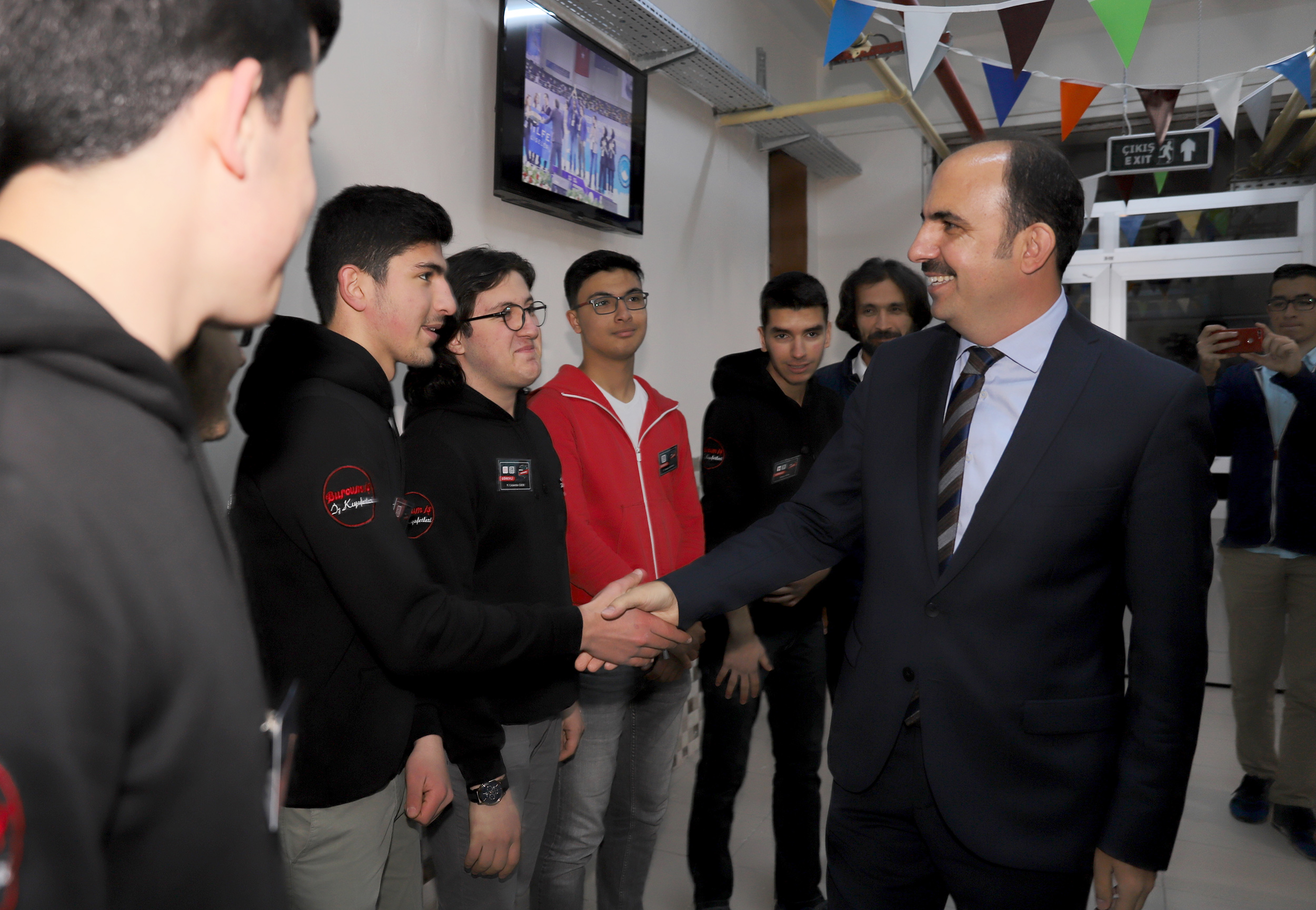 Başkan Altay, Robot Yarışmasında Şampiyon Olan Öğrencilerle Buluştu
