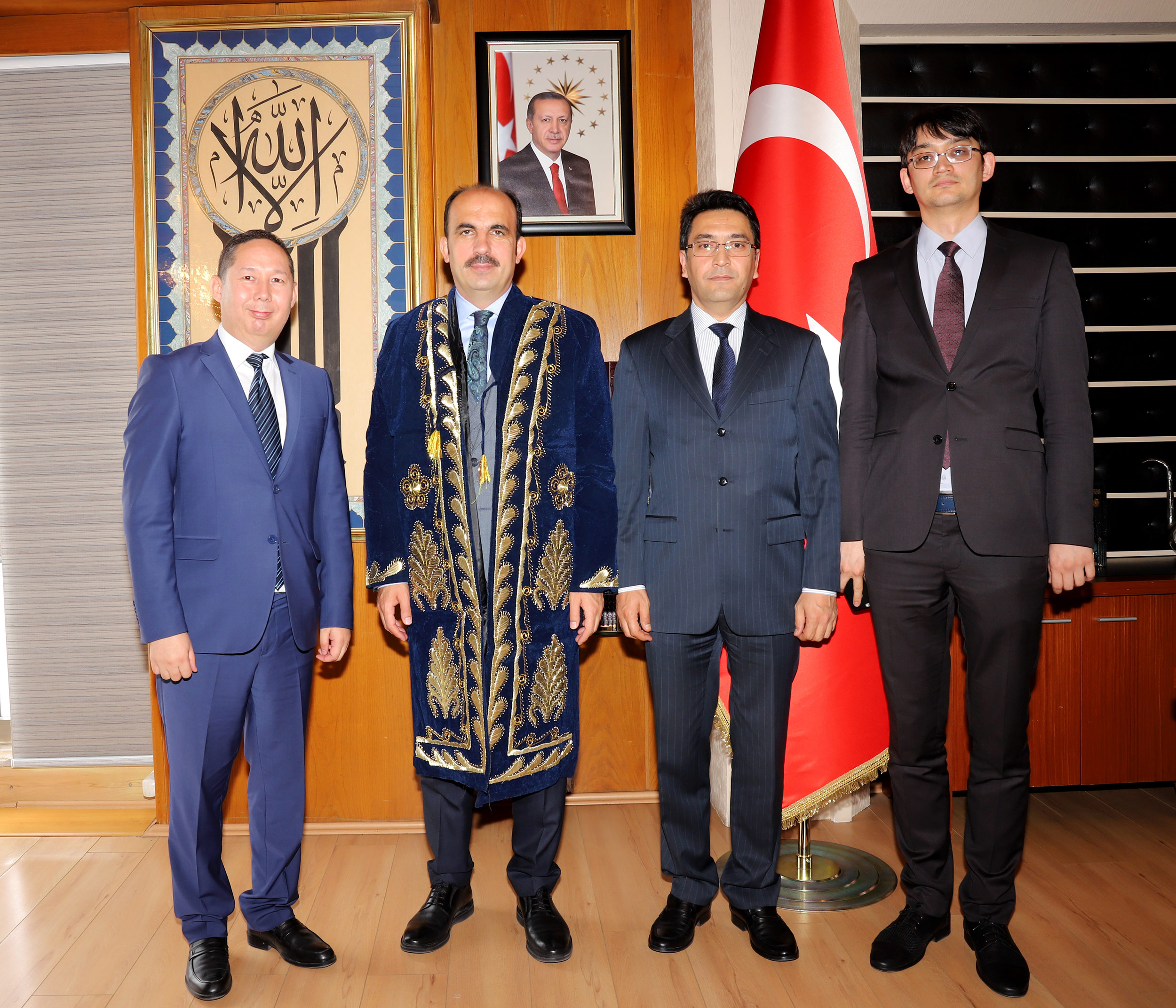 Özbek Heyetten Başkan Altay'a Ziyaret