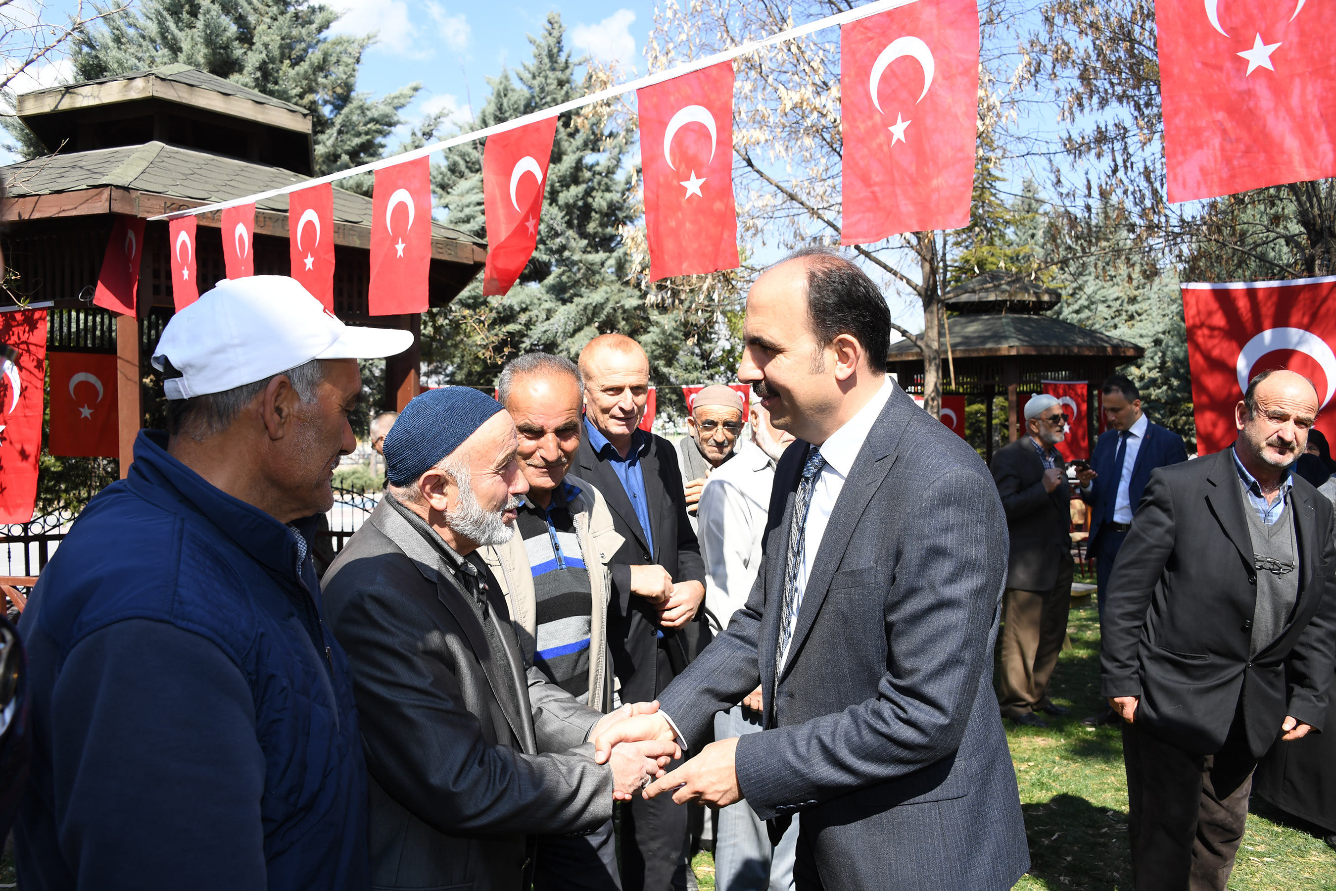 Başkan Altay Şehit Ailelerini Ziyaret Etti