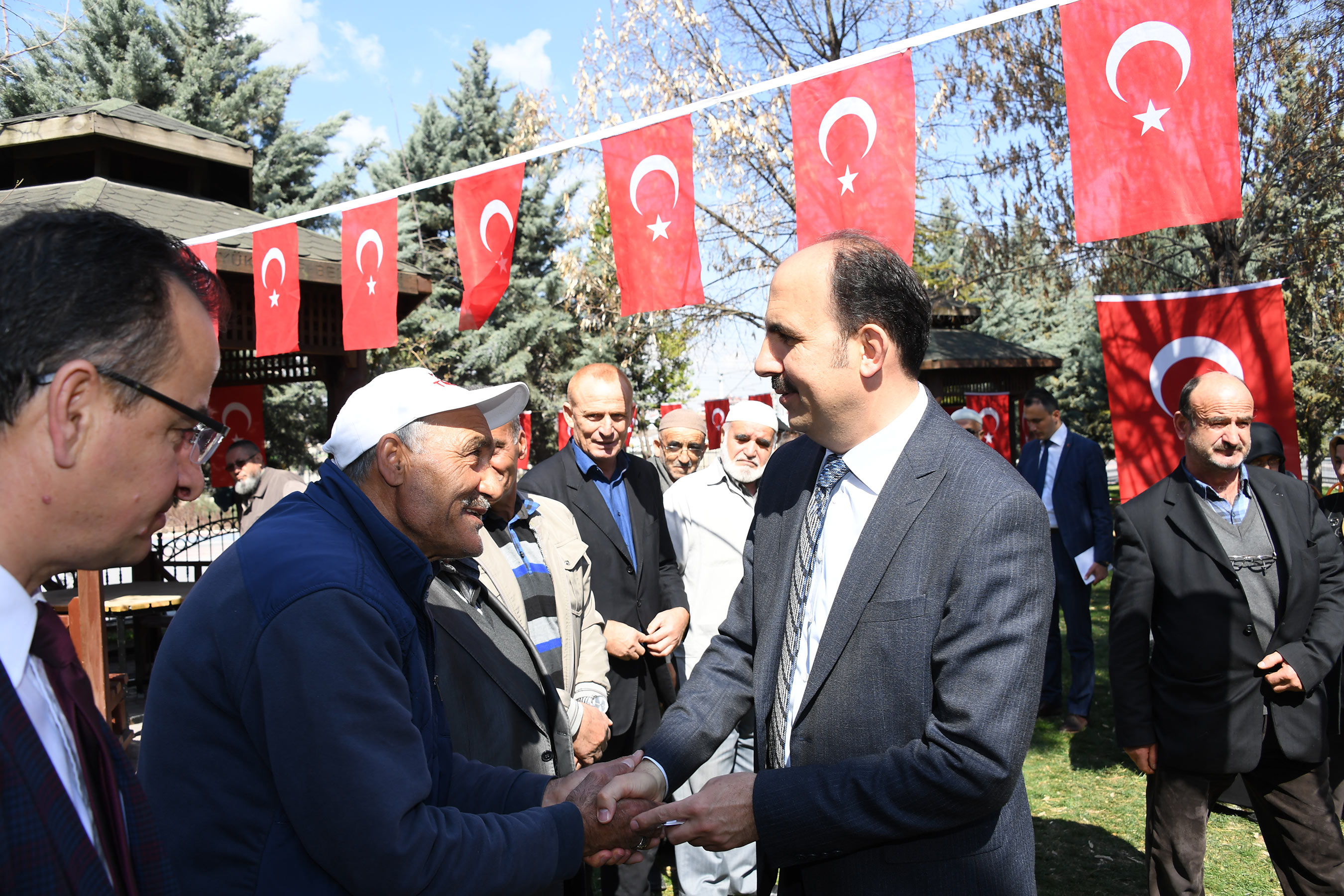 Başkan Altay Şehit Ailelerini Ziyaret Etti
