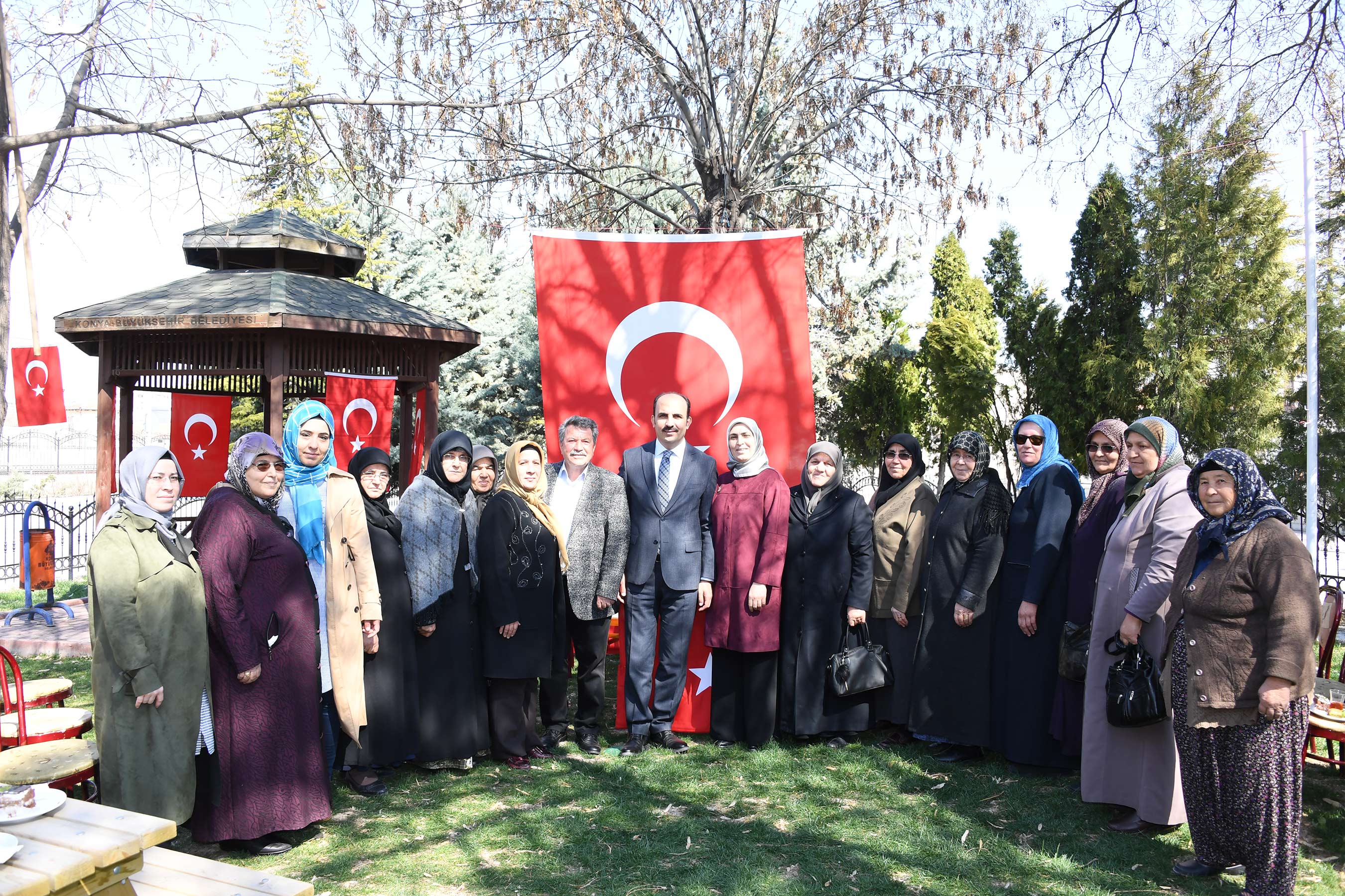 Başkan Altay Şehit Ailelerini Ziyaret Etti