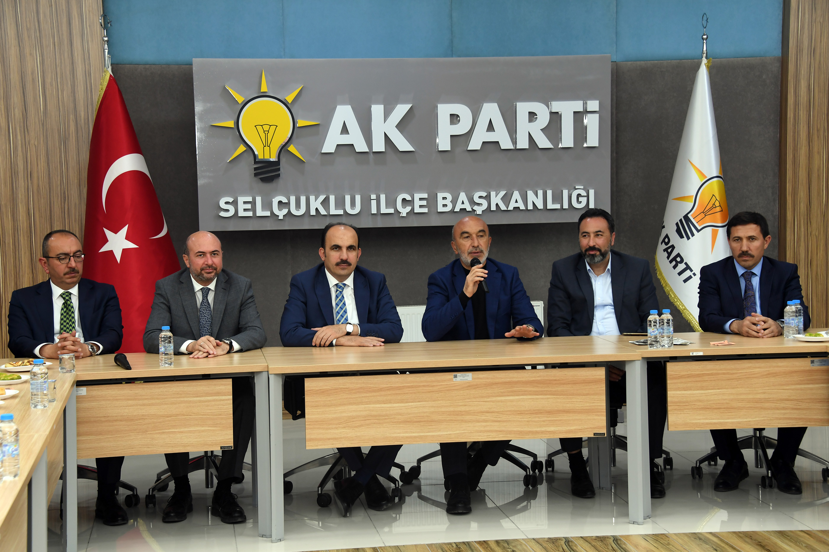 Başkan Altay'dan AK Parti Teşkilatlarına Teşekkür Ziyareti