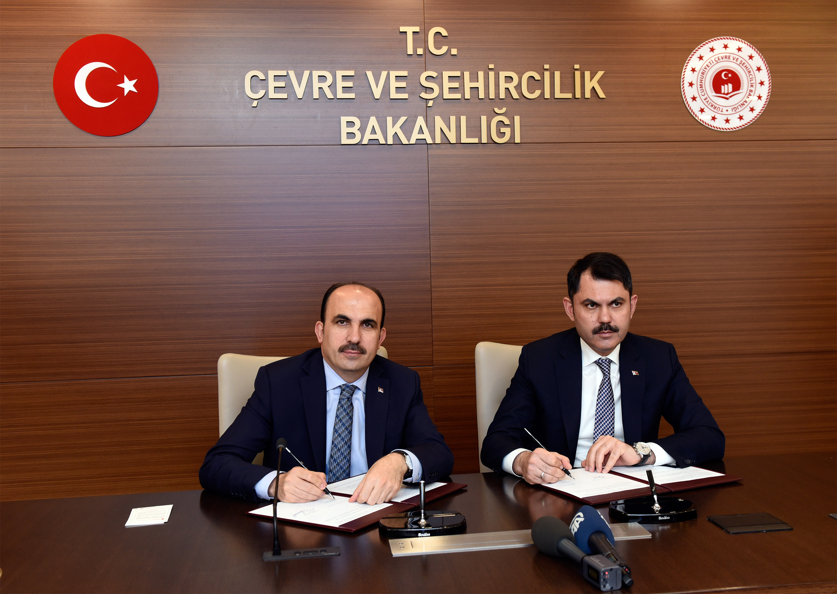 Çevre ve Şehircilik Bakanlığı İle Konya Büyükşehir Arasında Beyşehir Gölü'nün Temizlenmesini İçeren Protokol İmzalandı