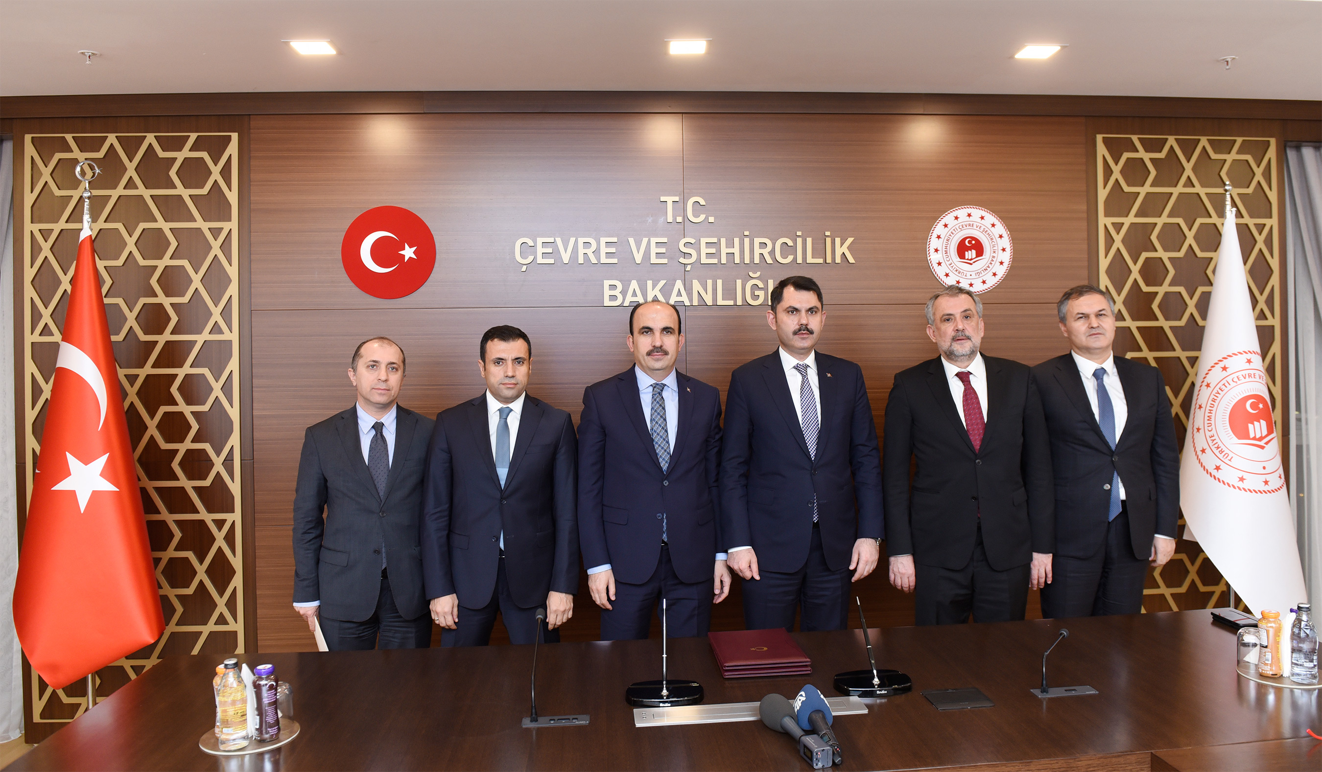 Çevre ve Şehircilik Bakanlığı İle Konya Büyükşehir Arasında Beyşehir Gölü'nün Temizlenmesini İçeren Protokol İmzalandı