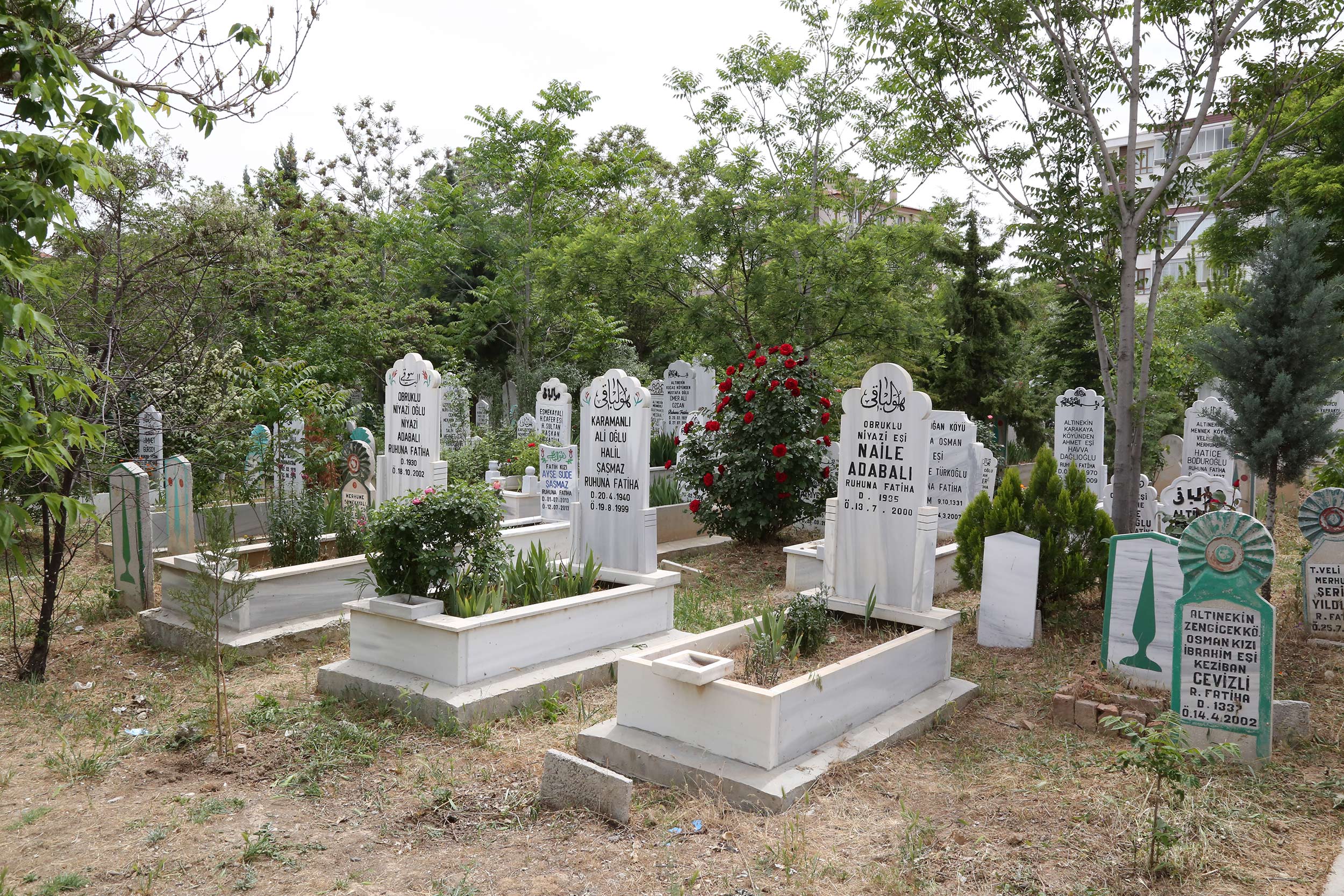 Bin 614 Mezarlık Bayram Ziyaretlerine Hazırlanıyor
